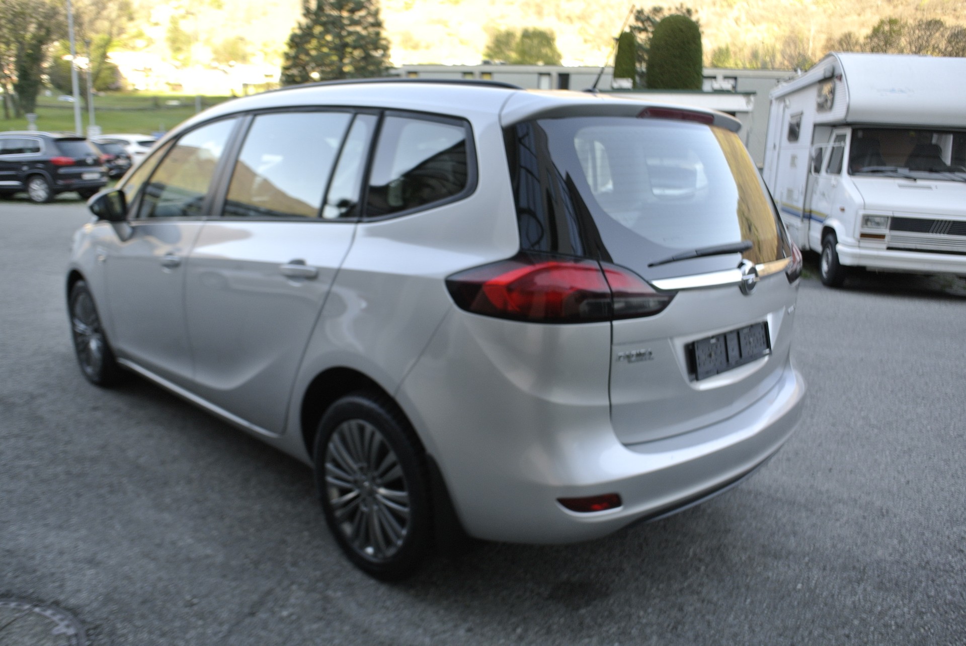 OPEL Zafira Tourer 1.6i 16V CNG Turbo Active Edition-image-6