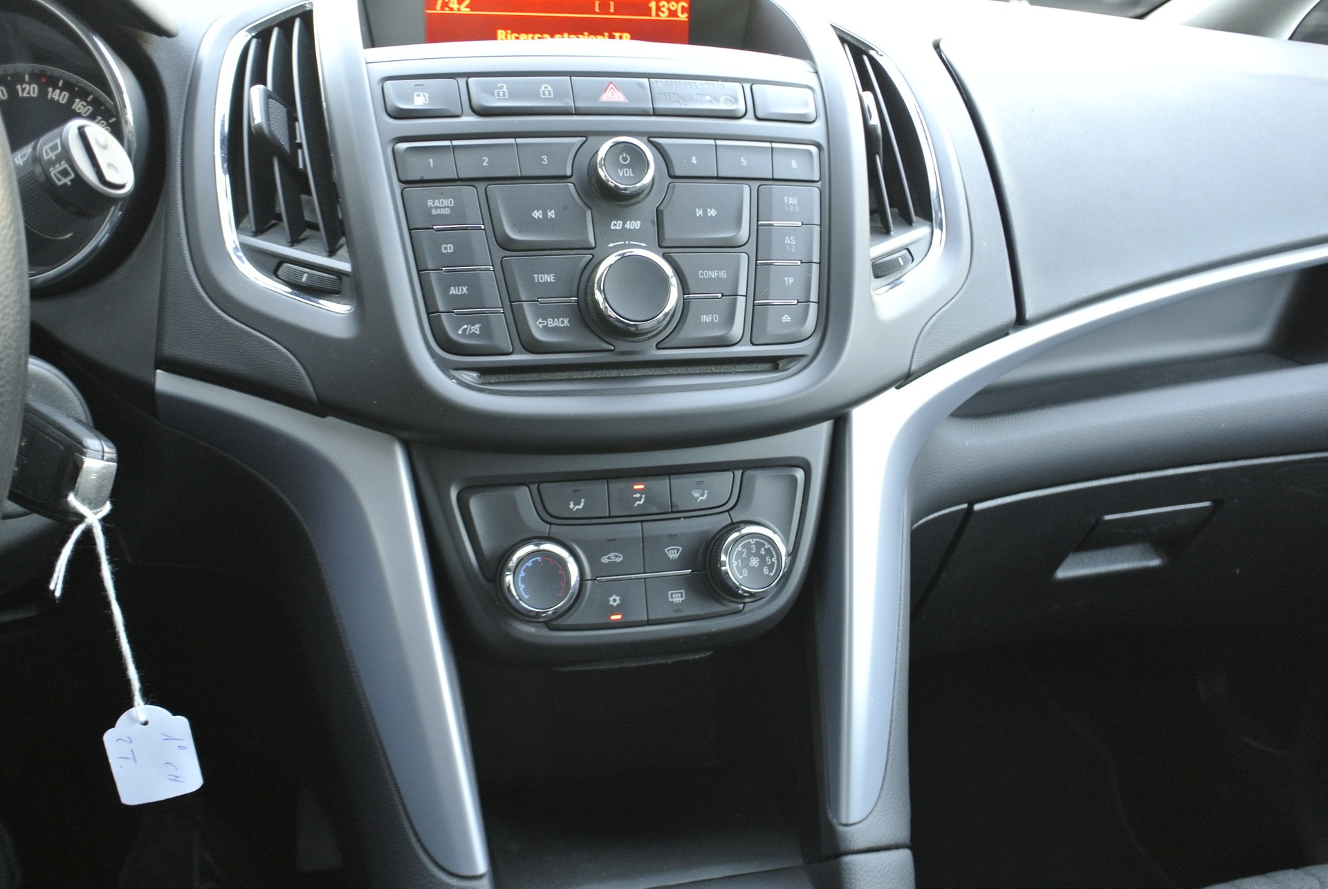 OPEL Zafira Tourer 1.6i 16V CNG Turbo Active Edition-image-21