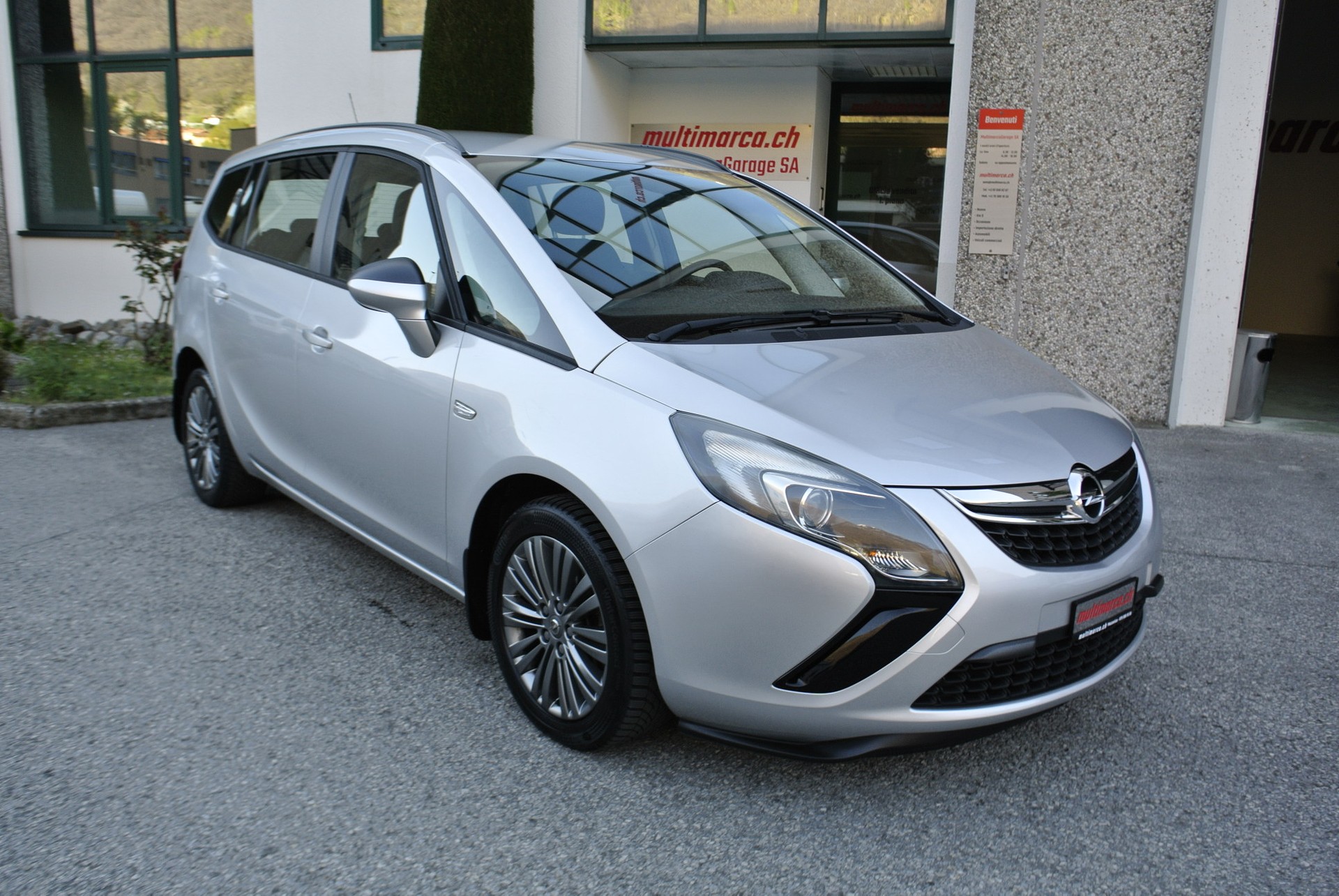 OPEL Zafira Tourer 1.6i 16V CNG Turbo Active Edition-showroom-element-2