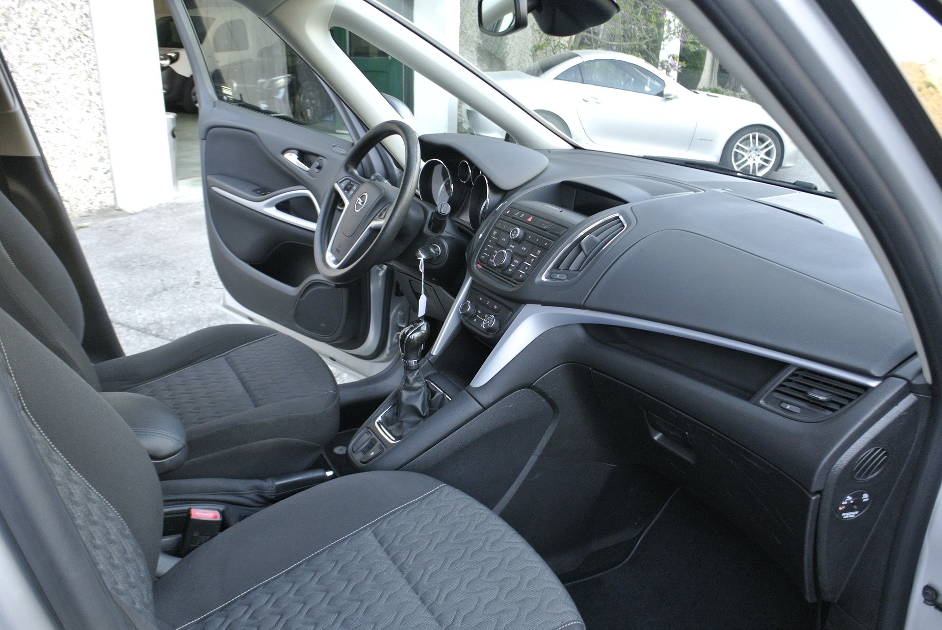 OPEL Zafira Tourer 1.6i 16V CNG Turbo Active Edition-image-15