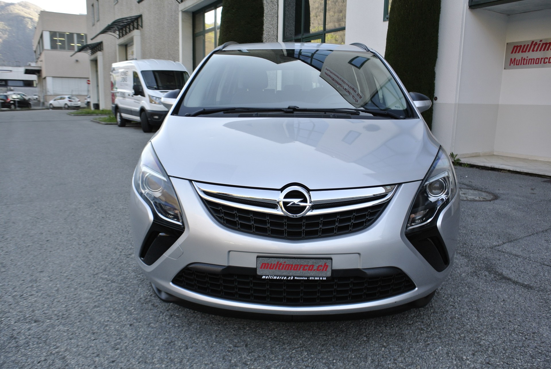 OPEL Zafira Tourer 1.6i 16V CNG Turbo Active Edition-image-9