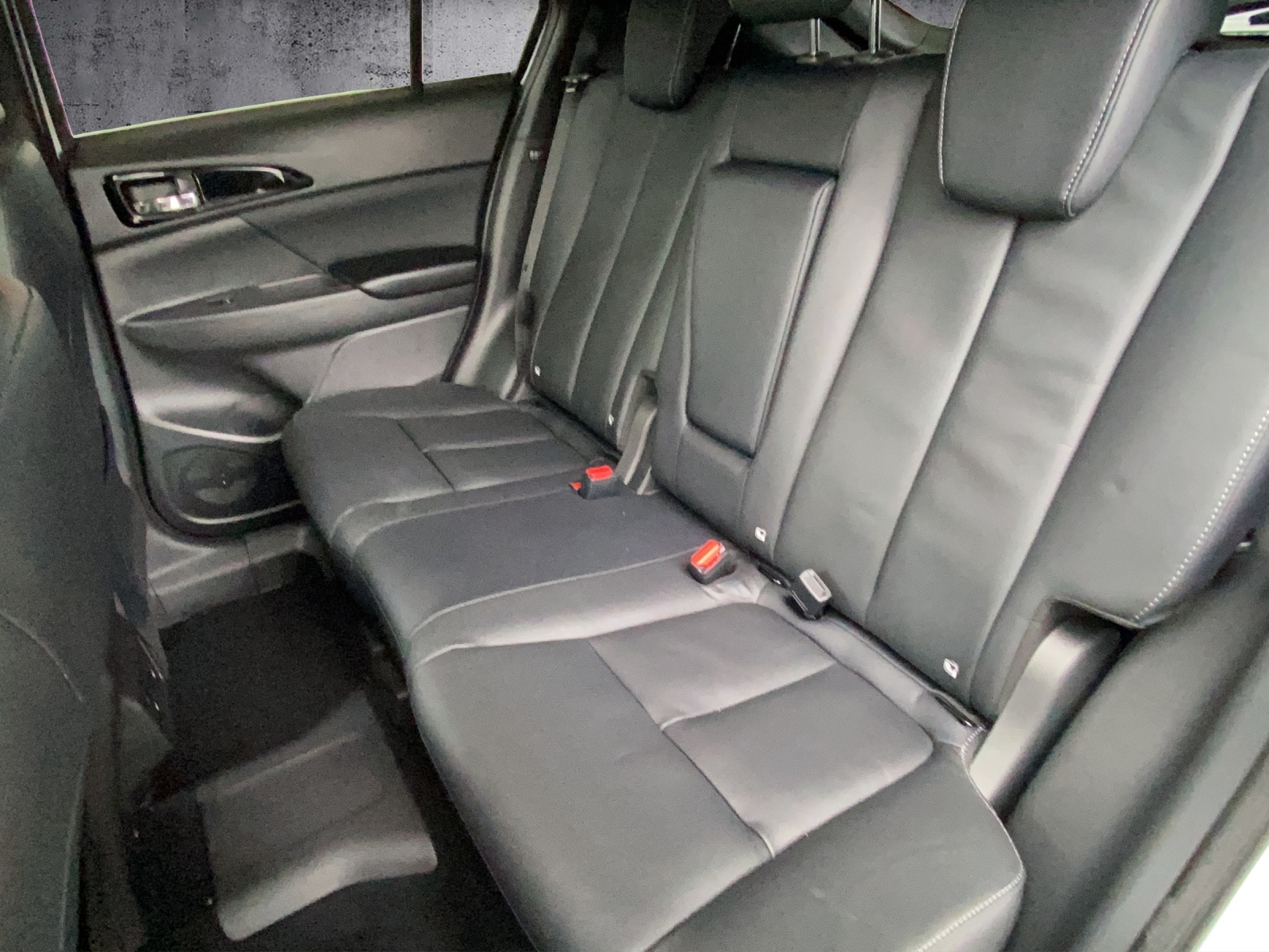 MITSUBISHI Eclipse Cross 2.4 PHEV Instyle 4WD-image-14