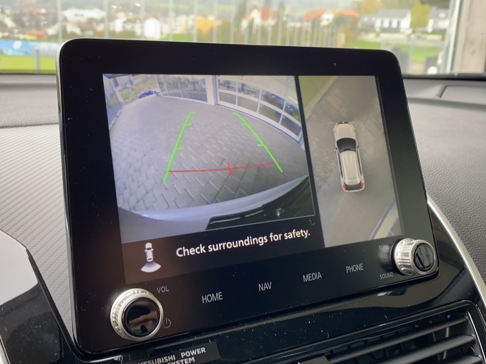MITSUBISHI Eclipse Cross 2.4 PHEV Instyle 4WD-image-17