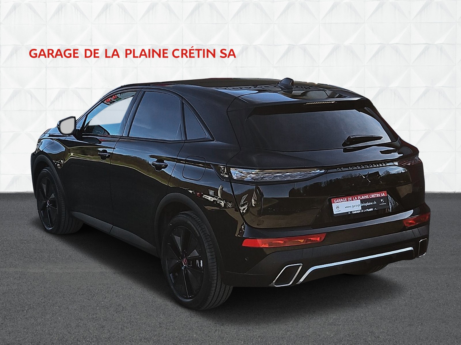 DS AUTOMOBILES DS 7 Crossback E-Tense 300 4x4 Ligne Noire-showroom-element-3