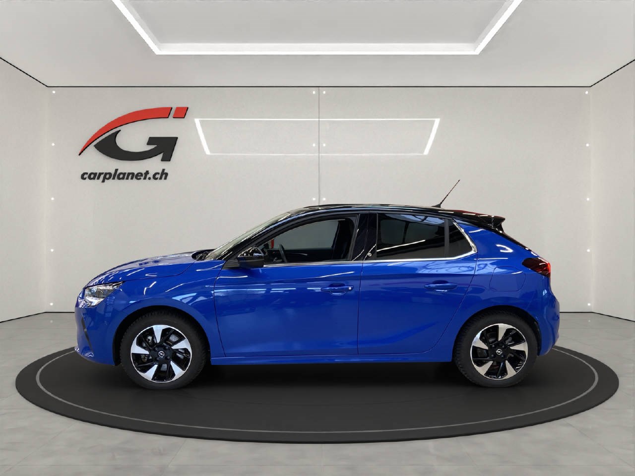 OPEL Corsa-e Elegance-showroom-element-1