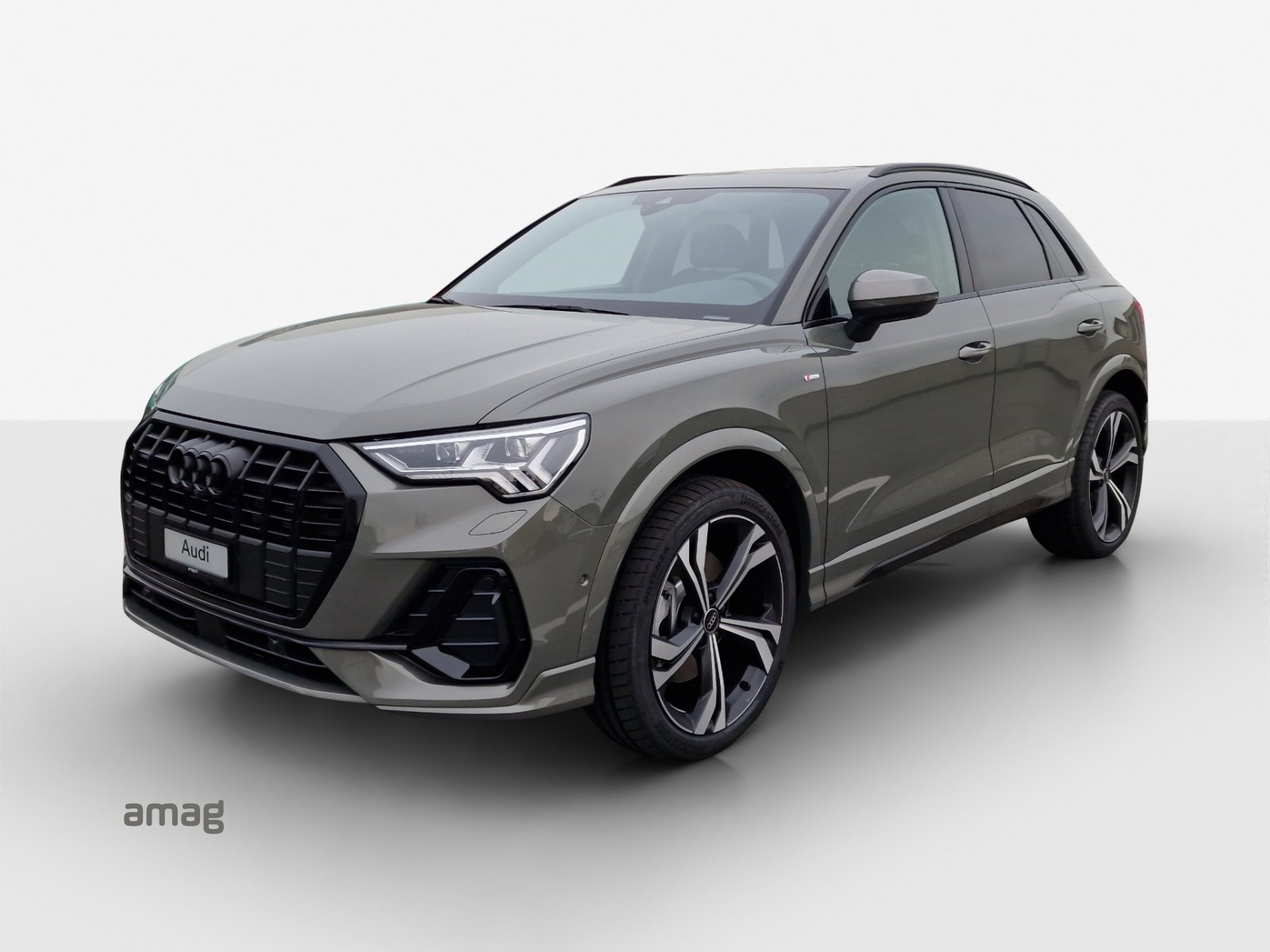 AUDI Q3 40 TFSI S line quattro S-tronic