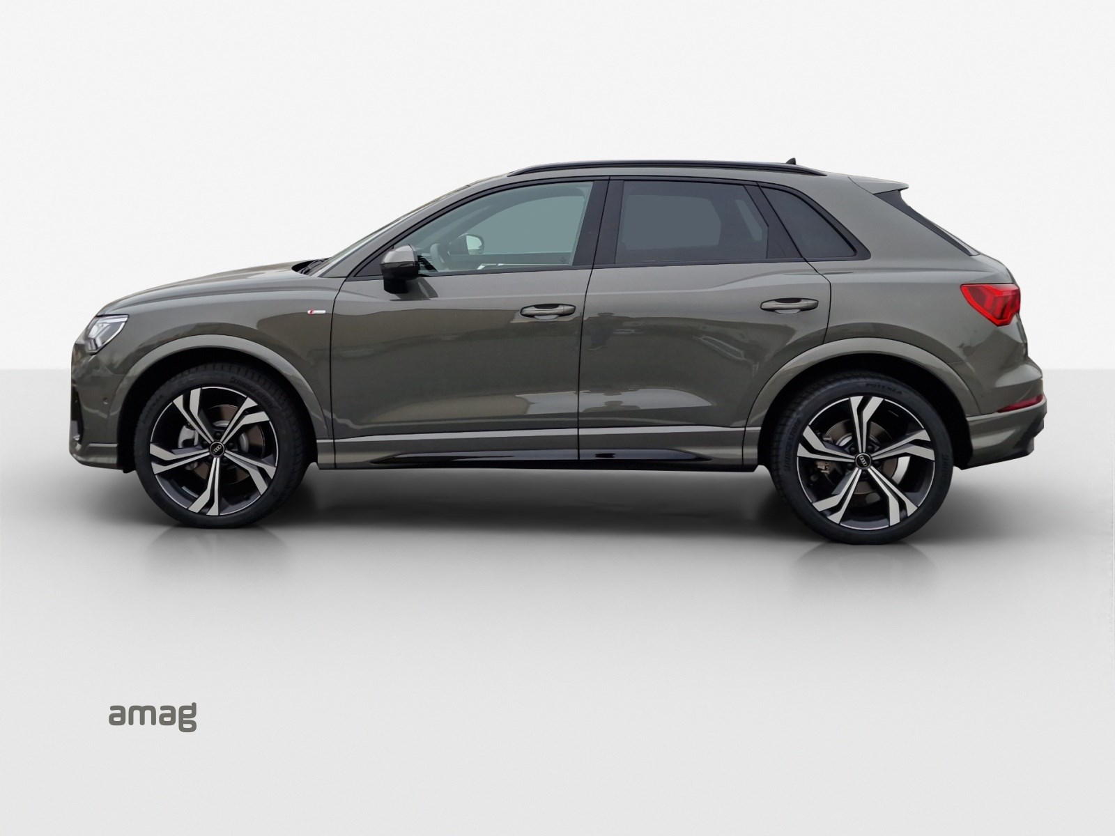 AUDI Q3 40 TFSI S line quattro S-tronic-showroom-element-1