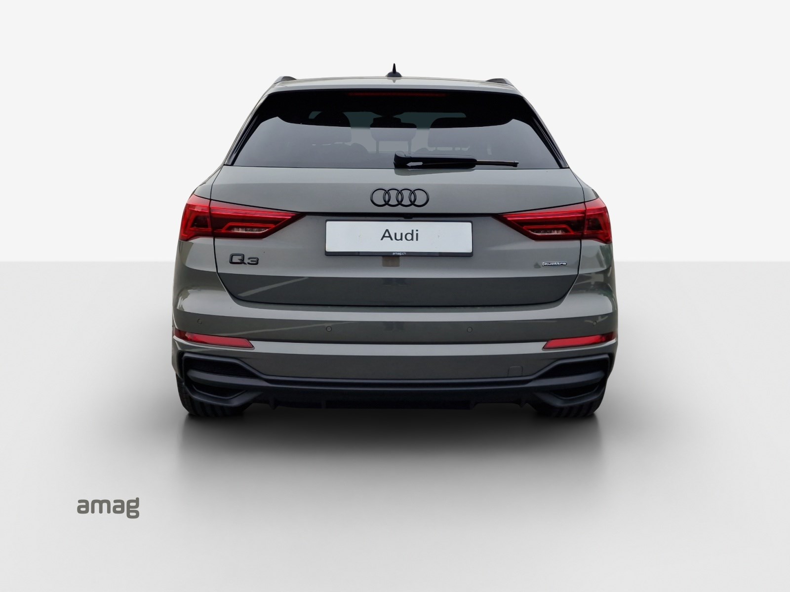 AUDI Q3 40 TFSI S line quattro S-tronic-showroom-element-3