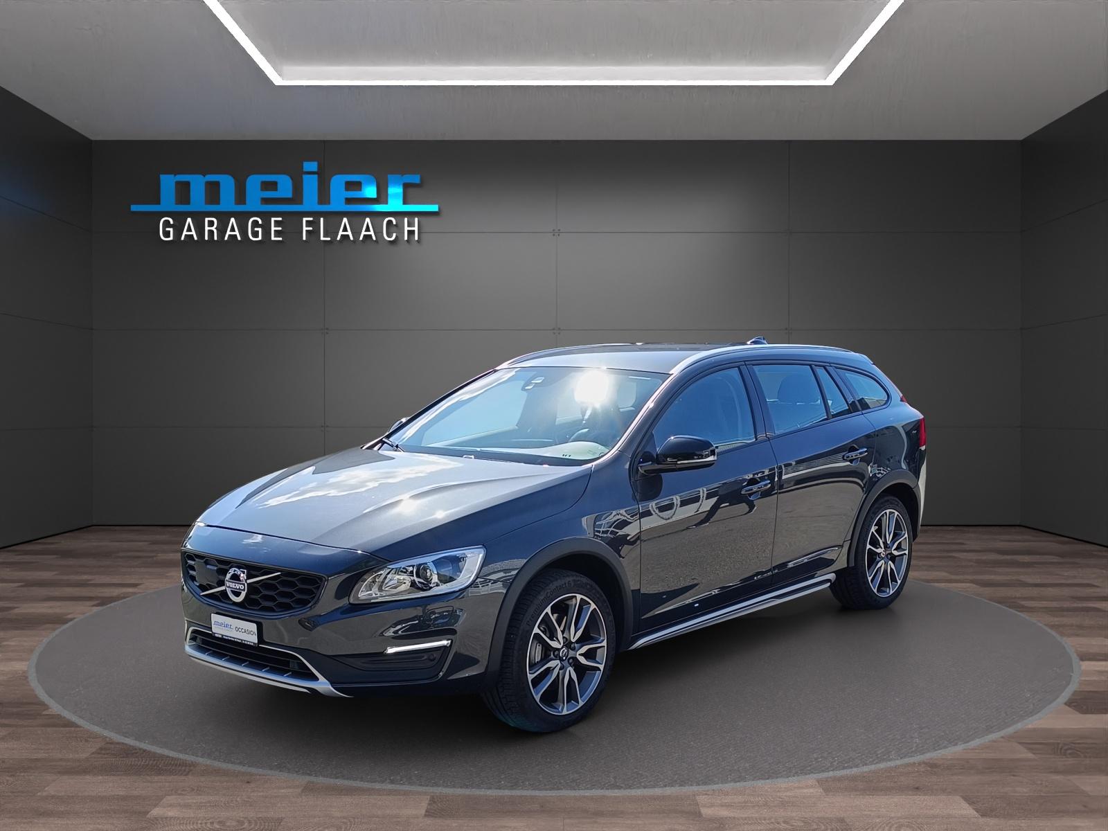 VOLVO V60 Cross Country 2.4 D4 Momentum AWD S/S