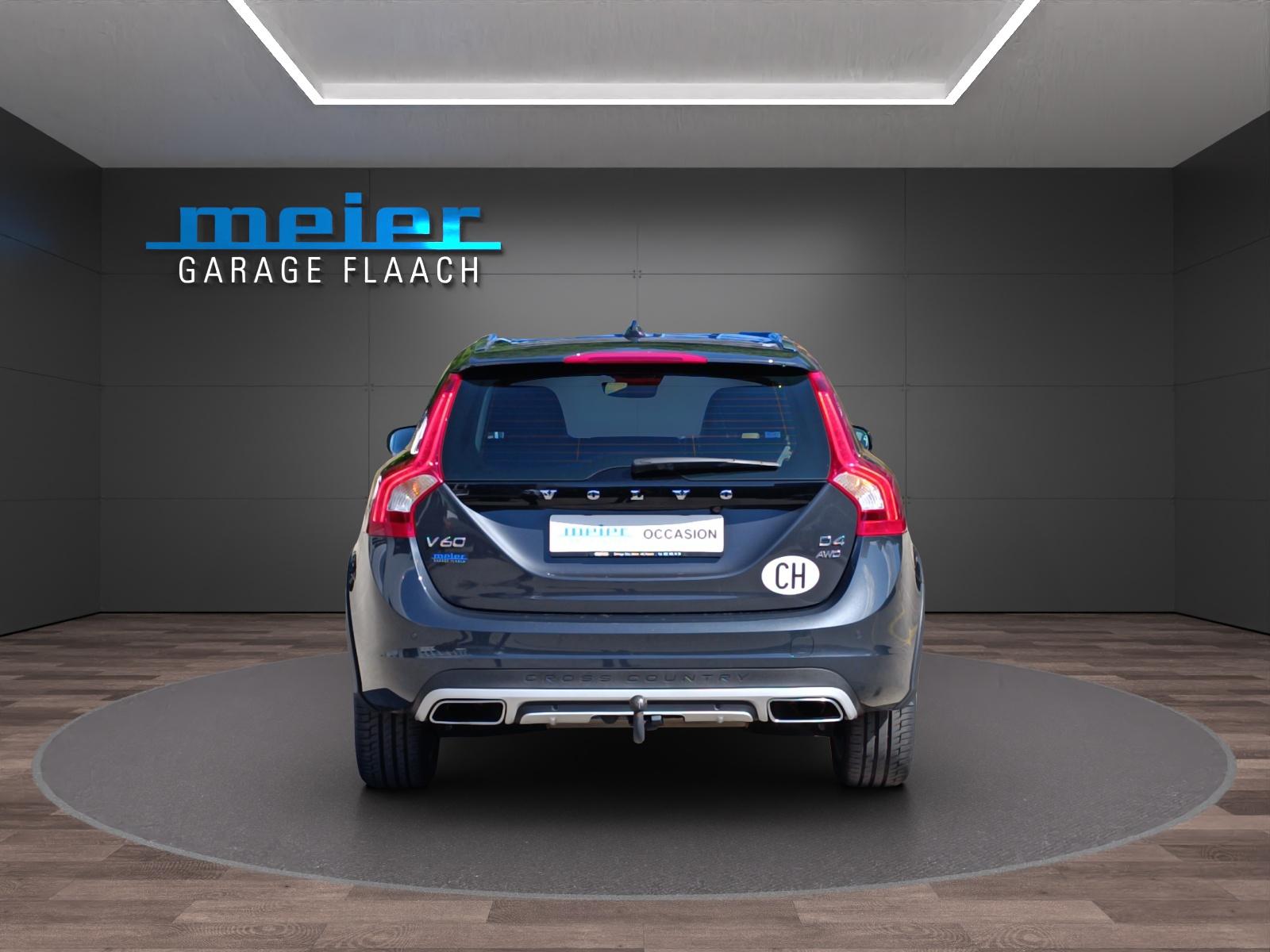 VOLVO V60 Cross Country 2.4 D4 Momentum AWD S/S-showroom-element-3