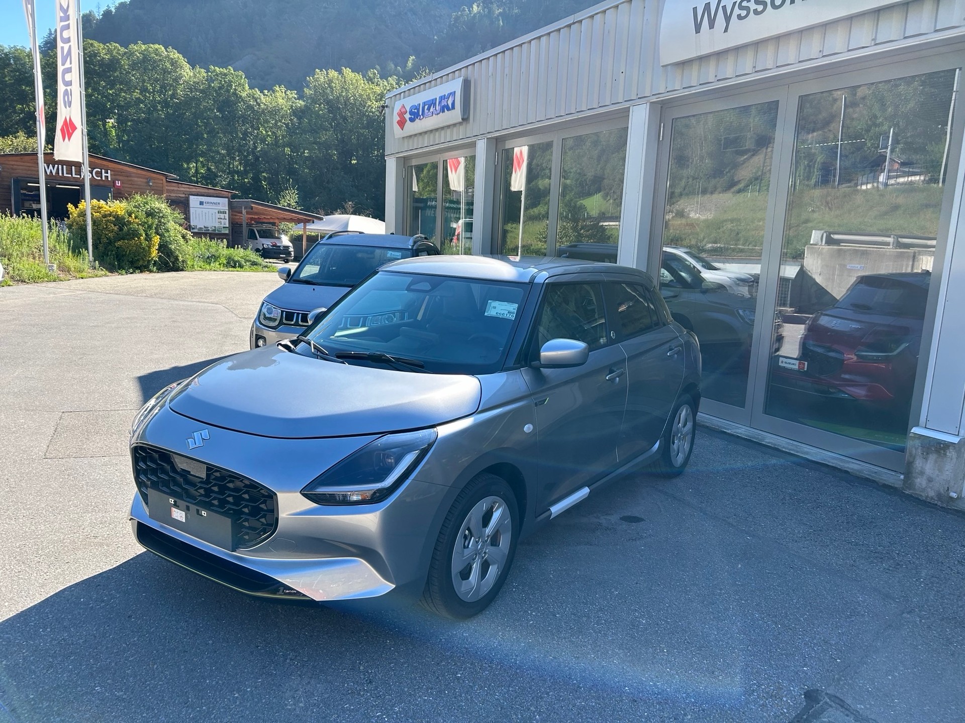 SUZUKI Swift 1.2 1st Edition Hybrid CVT-image-4