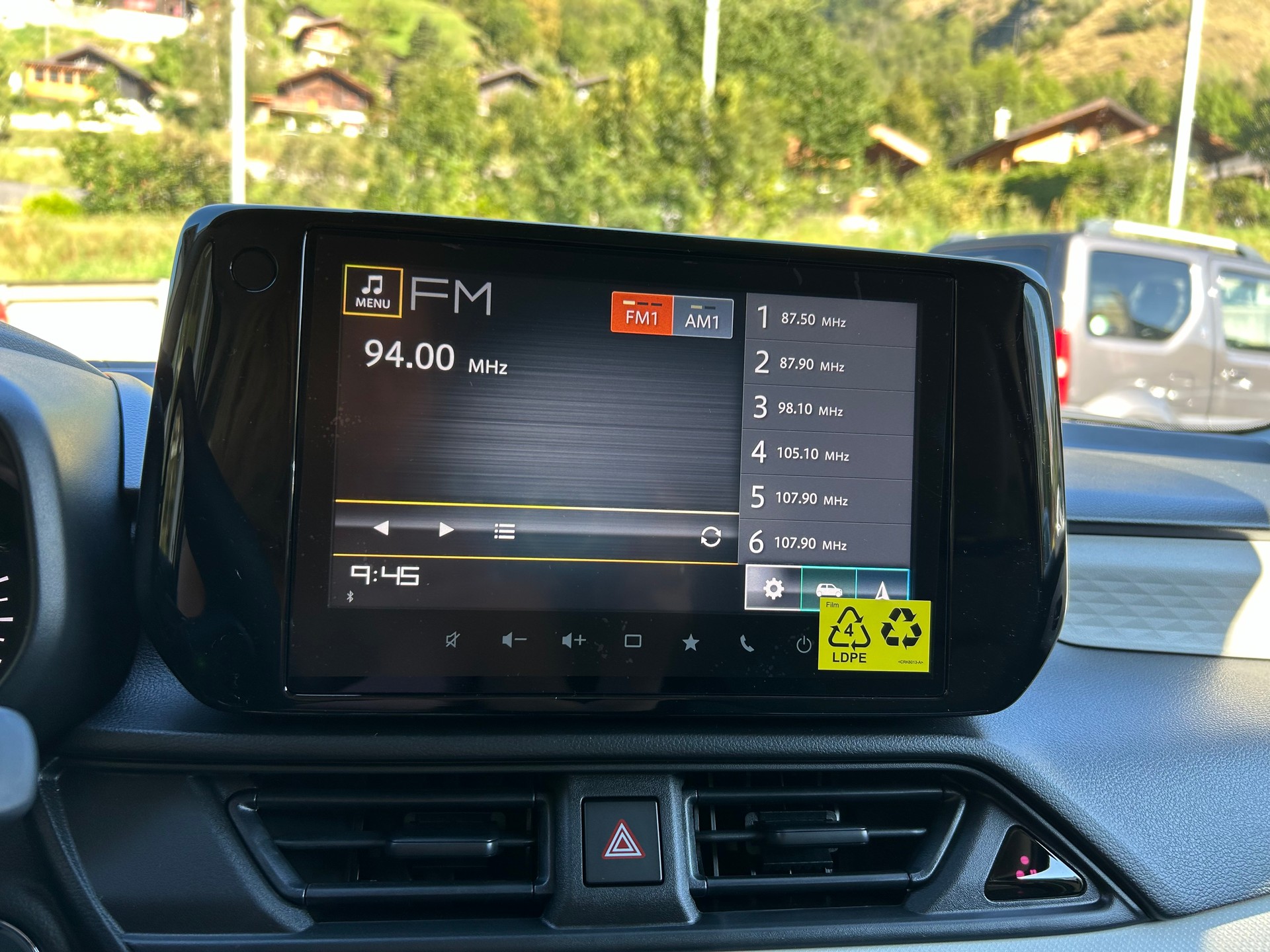 SUZUKI Swift 1.2 1st Edition Hybrid CVT-image-7