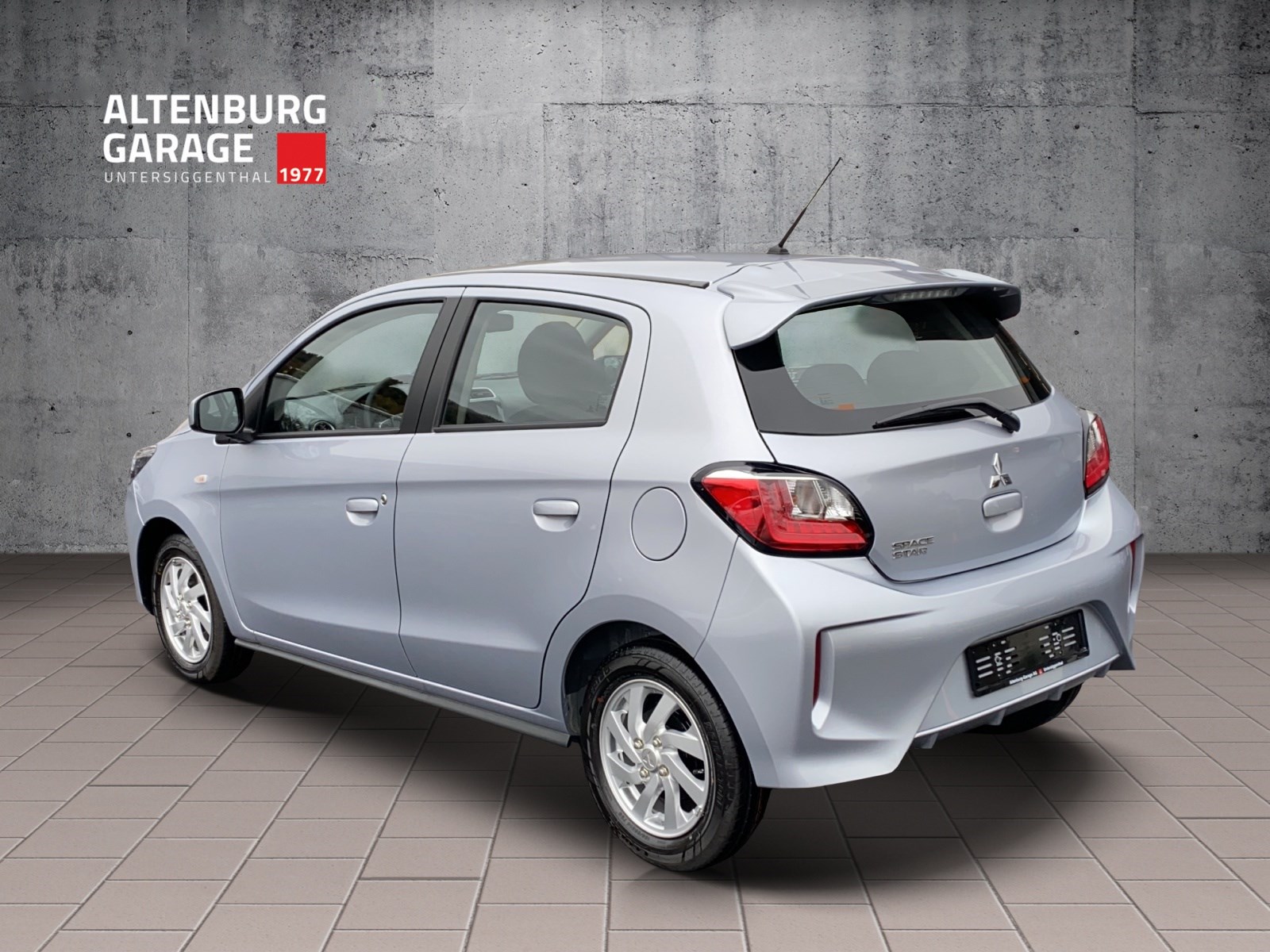 MITSUBISHI Space Star 1.2 MIVEC Invite-showroom-element-2