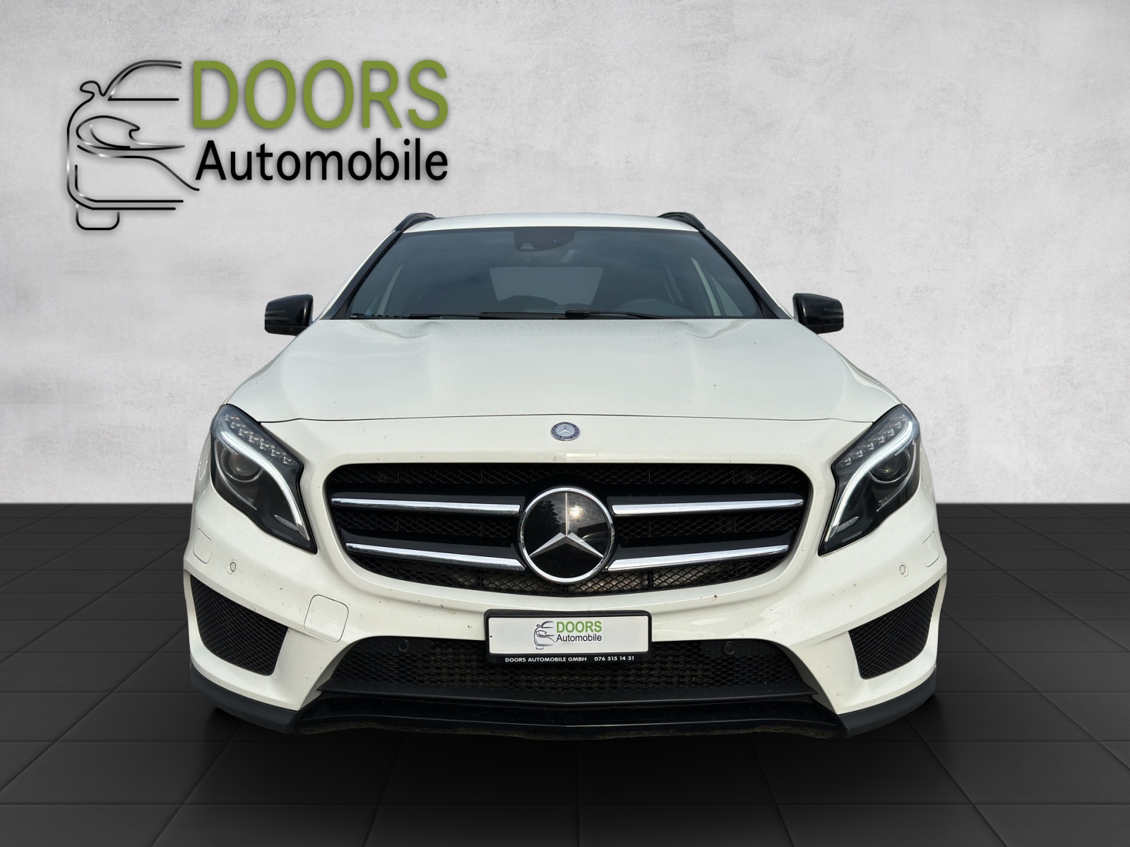 MERCEDES-BENZ GLA 250 AMG Line 7G-DCT-showroom-element-1