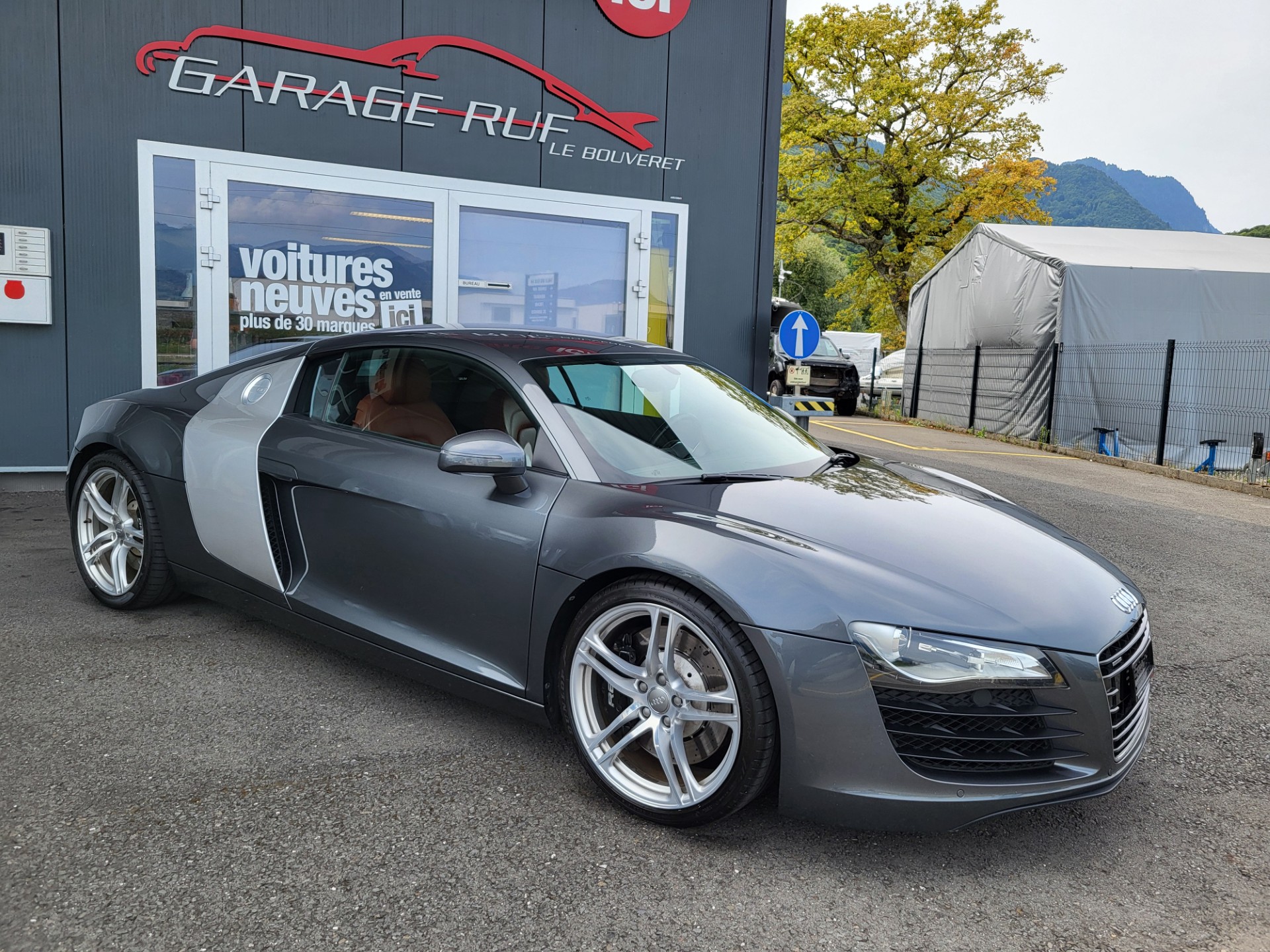 AUDI R8 Coupé 4.2