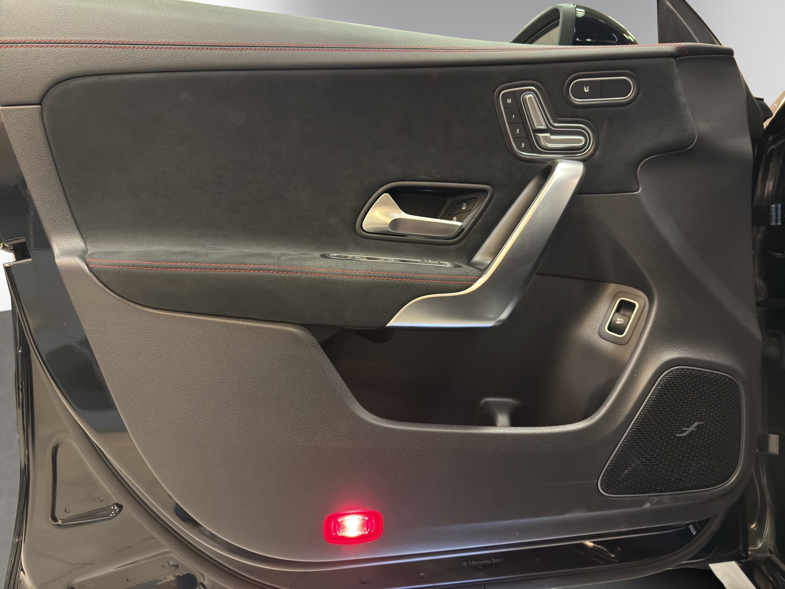 Image MERCEDES-BENZ CLA-250 CLA Shooting Brake 250 4Matic 8G-DCT