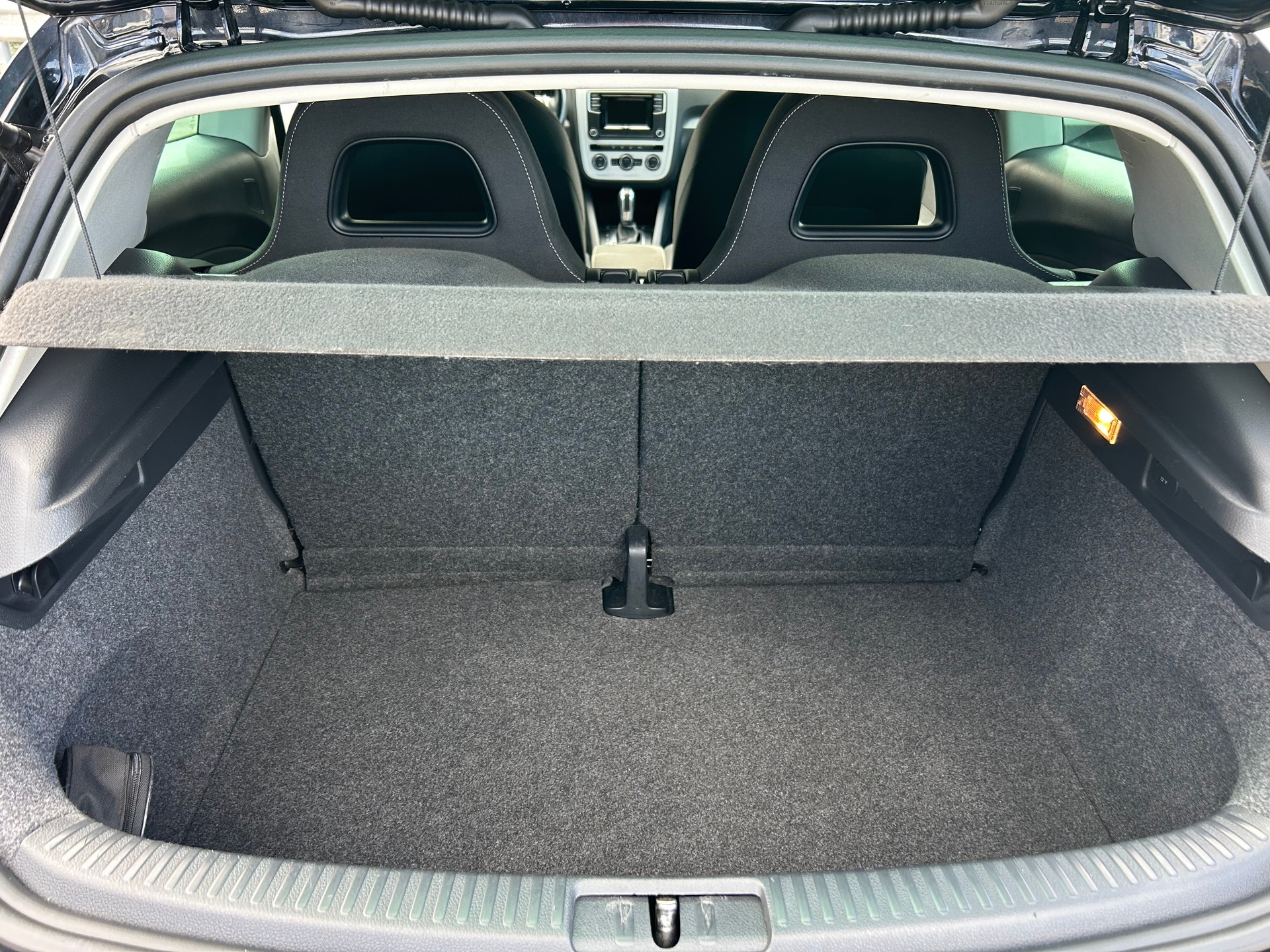 VW Scirocco 2.0 TSI BMT Start DSG-image-9