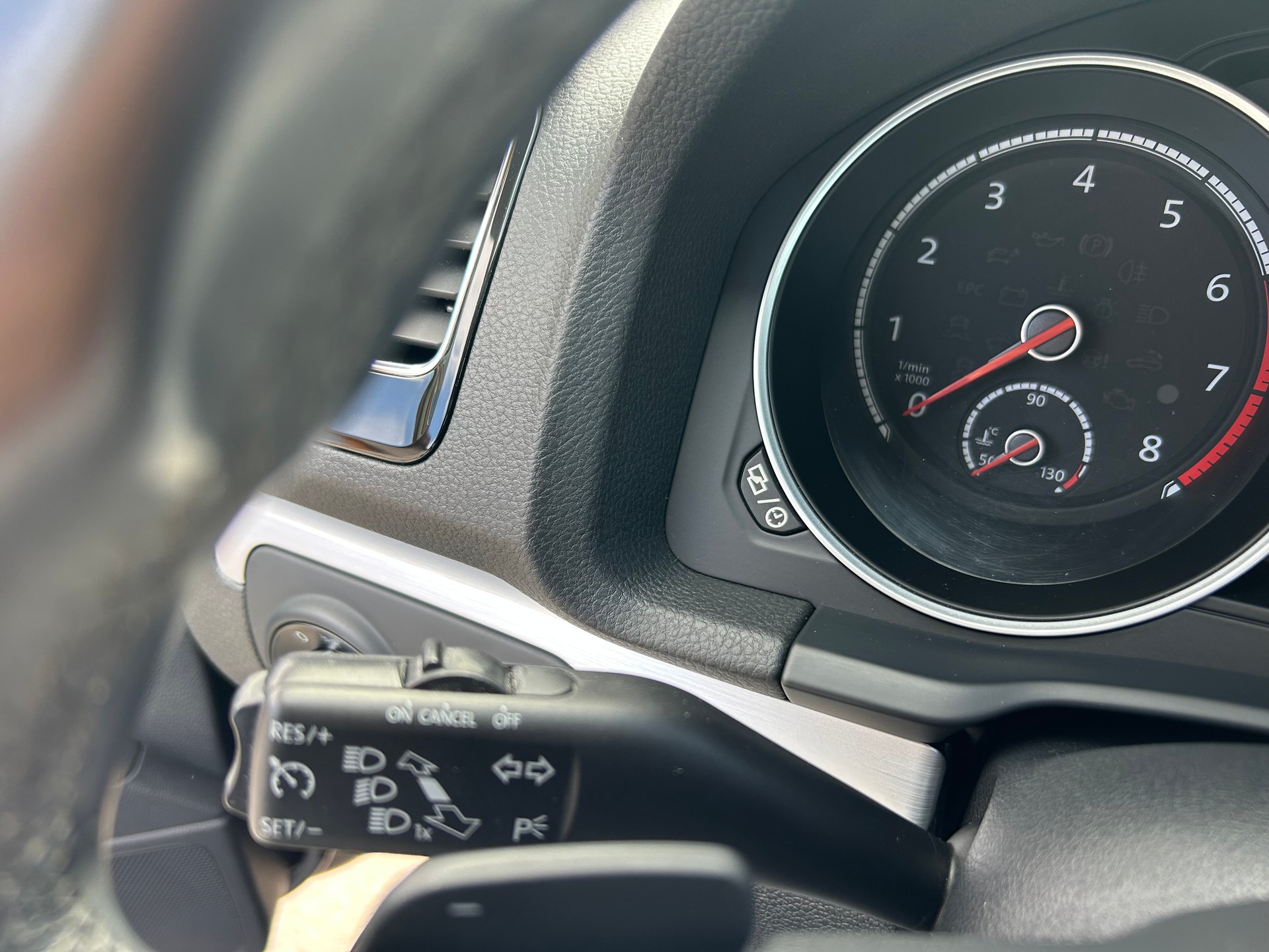 VW Scirocco 2.0 TSI BMT Start DSG-image-12