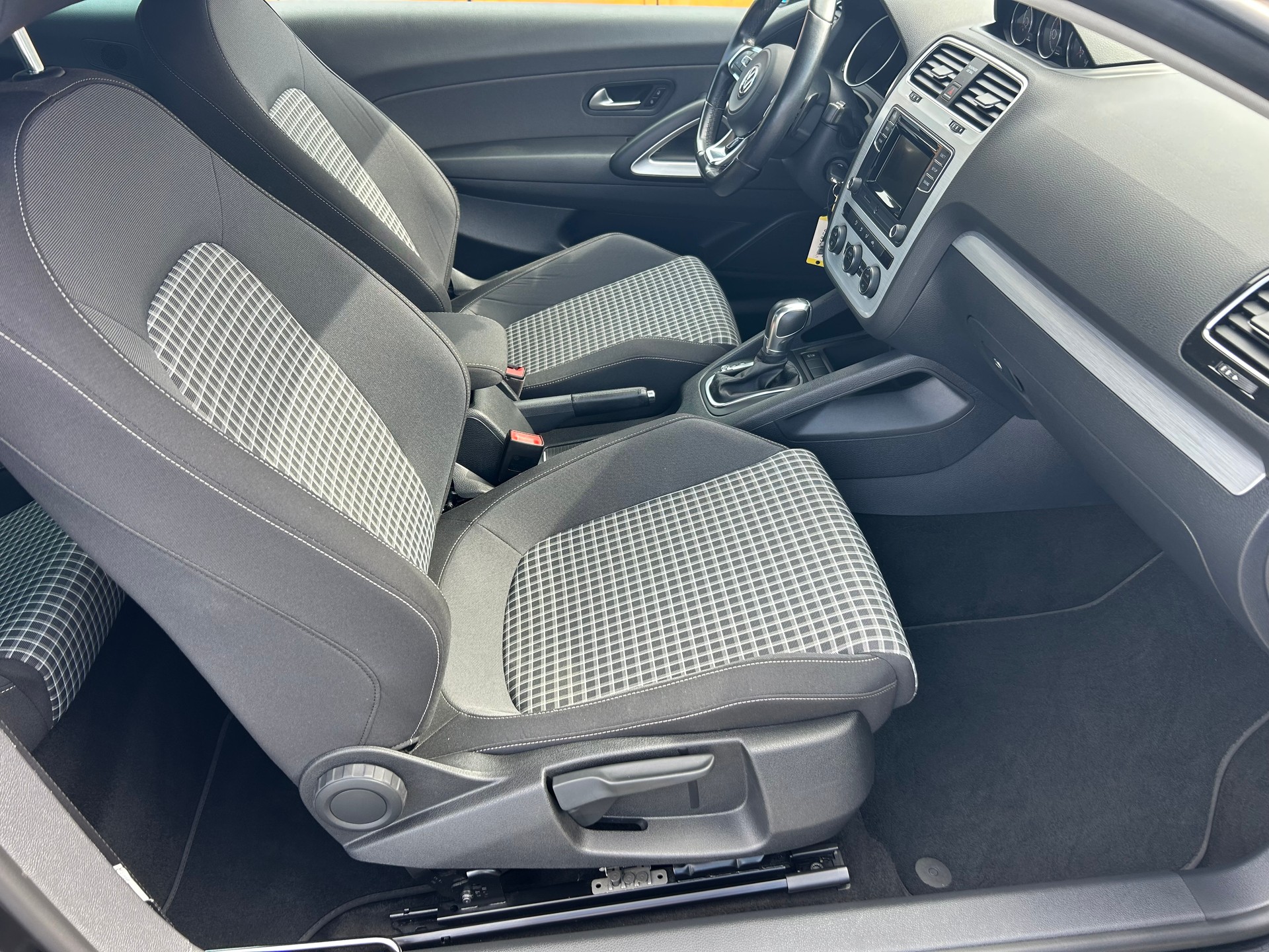 VW Scirocco 2.0 TSI BMT Start DSG-image-6