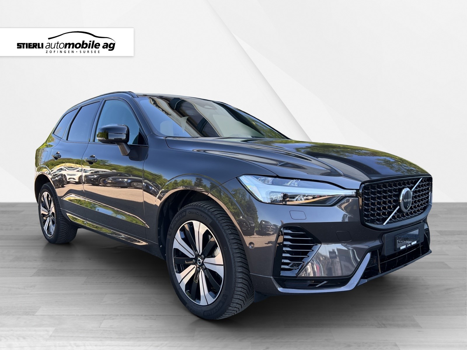 VOLVO XC60 2.0 T6 TE Plus Dark eAWD-showroom-element-2