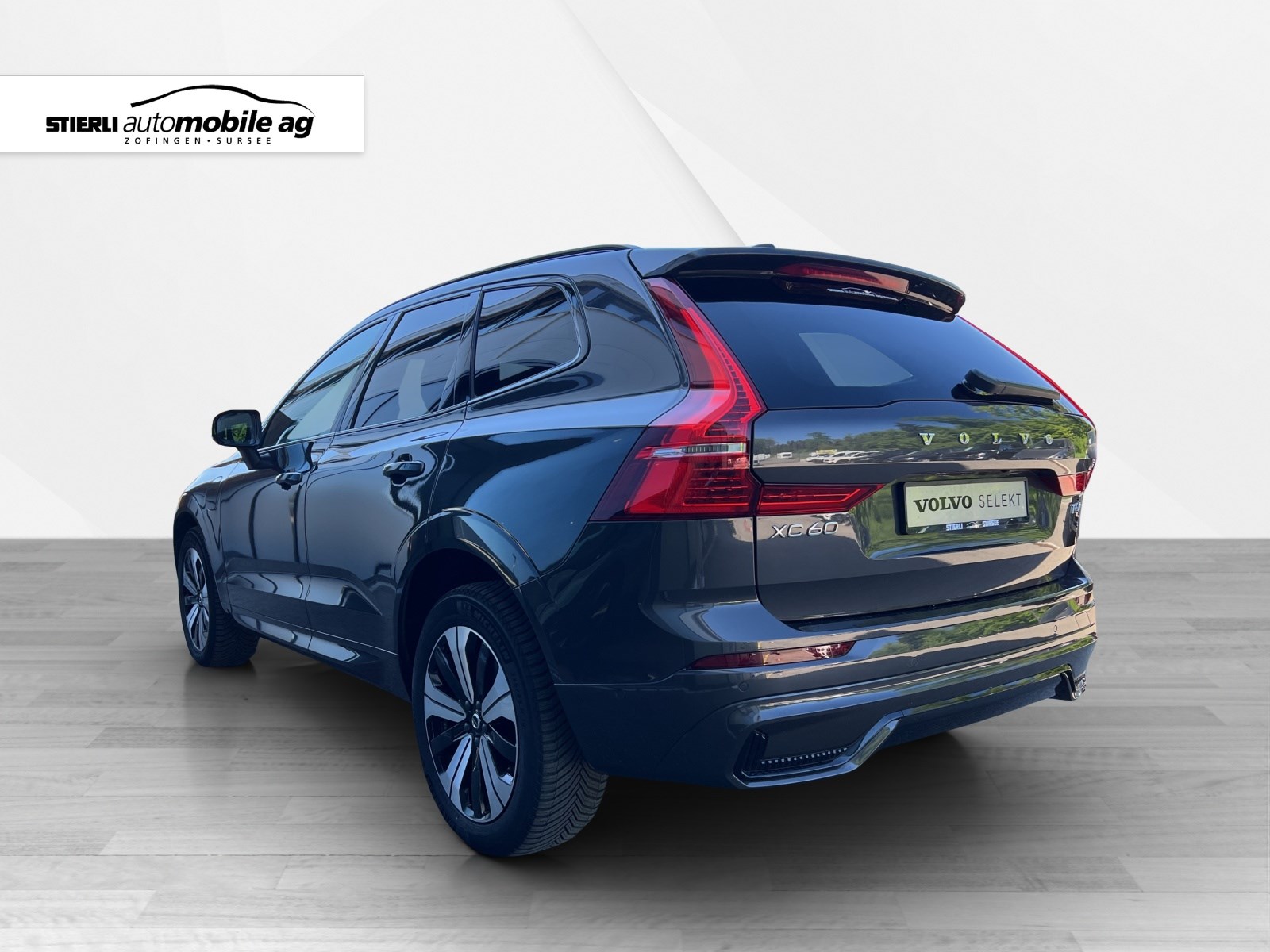 VOLVO XC60 2.0 T6 TE Plus Dark eAWD-image-6
