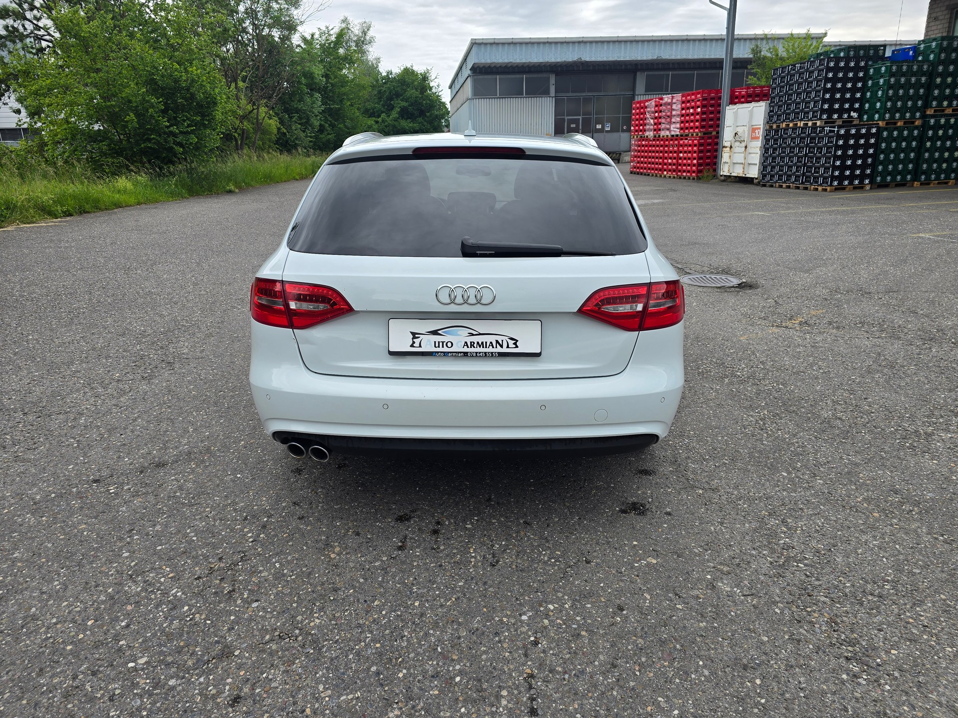 AUDI A4 Avant 2.0 TDI Attraction multitronic-showroom-element-3