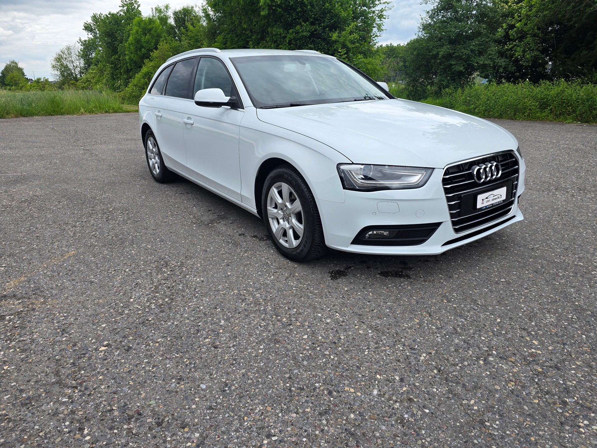 AUDI A4 Avant 2.0 TDI Attraction multitronic-showroom-element-2