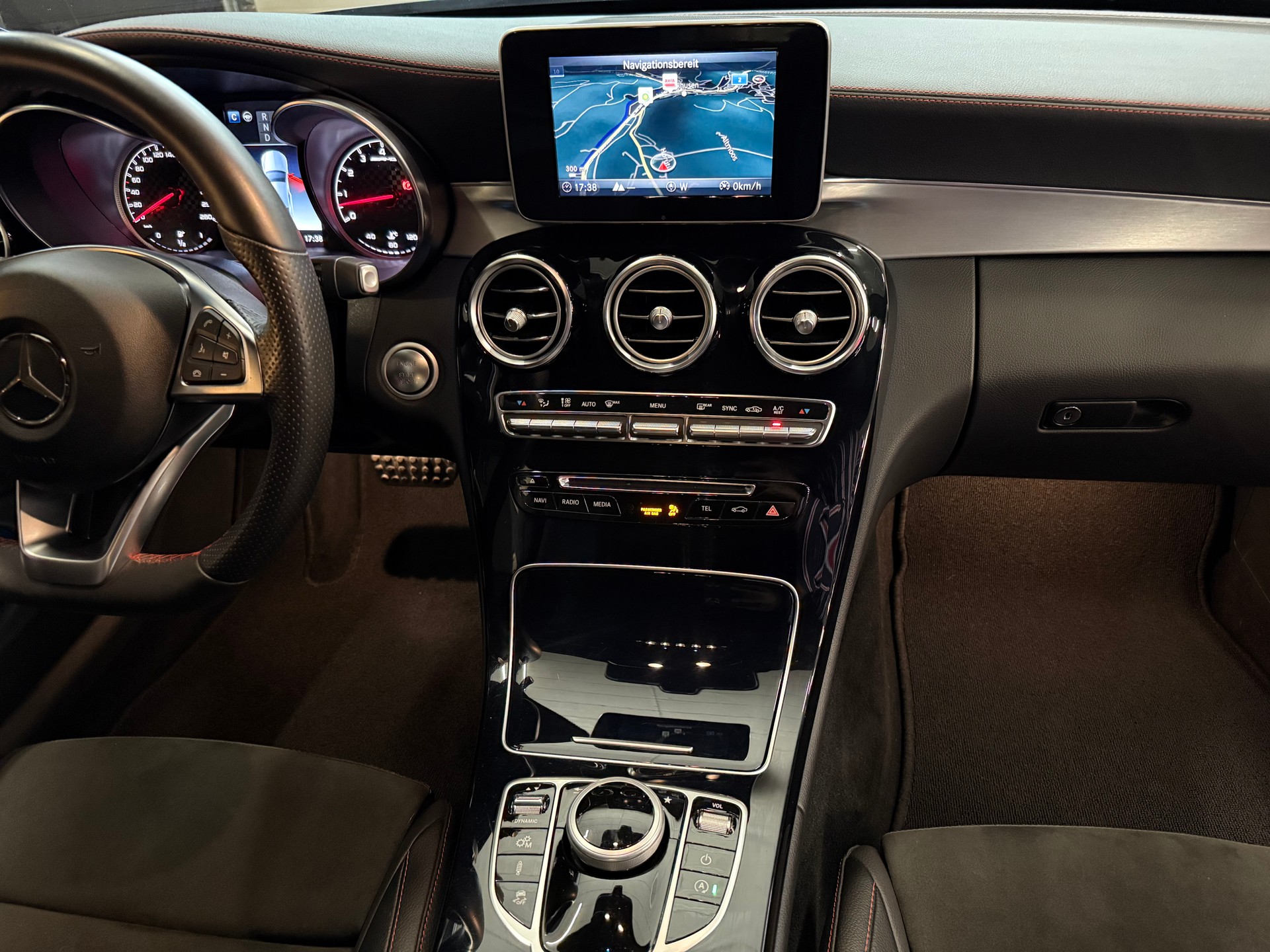 MERCEDES-BENZ C 43 AMG 4Matic 9G-tronic-image-11