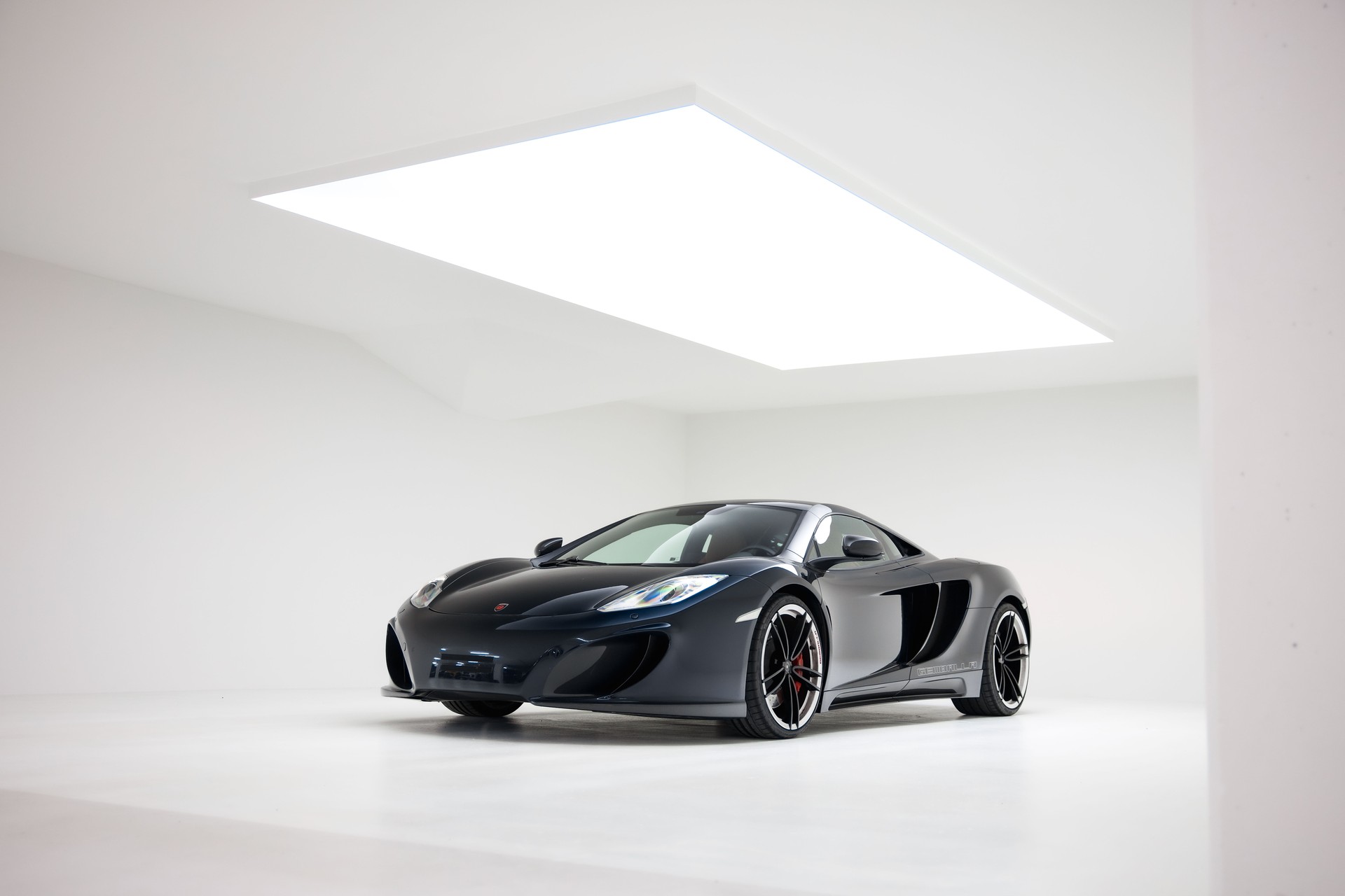 McLAREN MP4-12C Coupé 3.8 V8 SSG ( GEMBALLA)