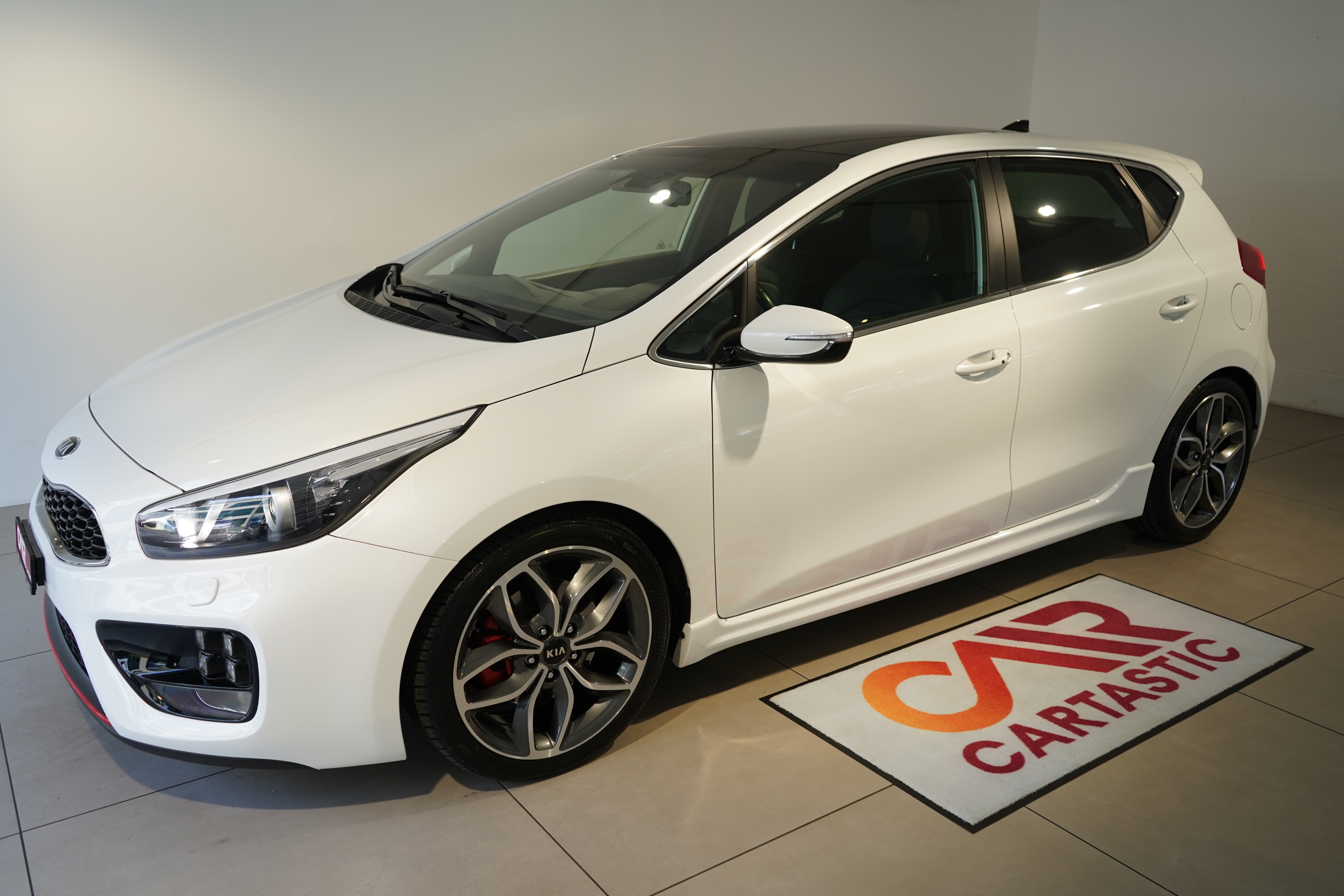 KIA Cee'd 1.6 (Limousine)