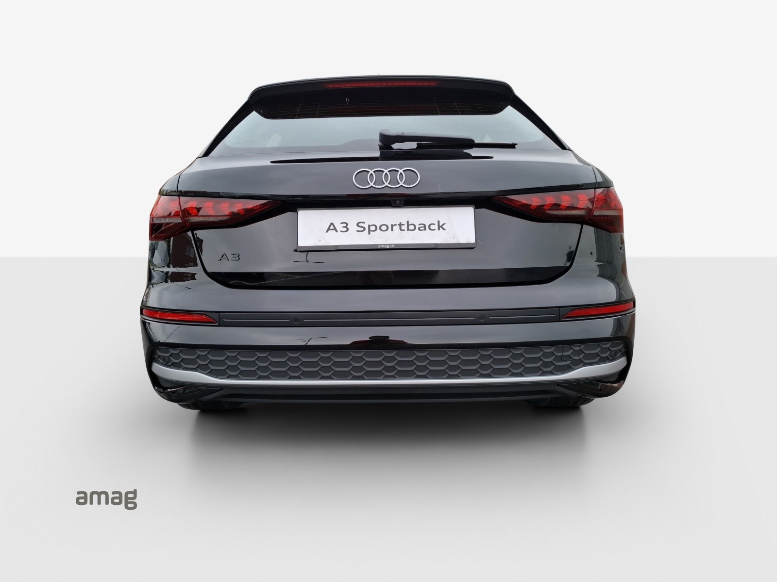 AUDI A3 Sportback 35 TFSI Attraction-showroom-element-3