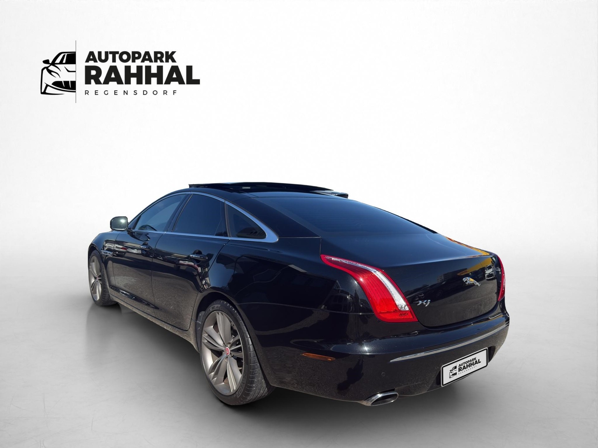 JAGUAR XJ 5.0 V8 S/C Supersport-showroom-element-3