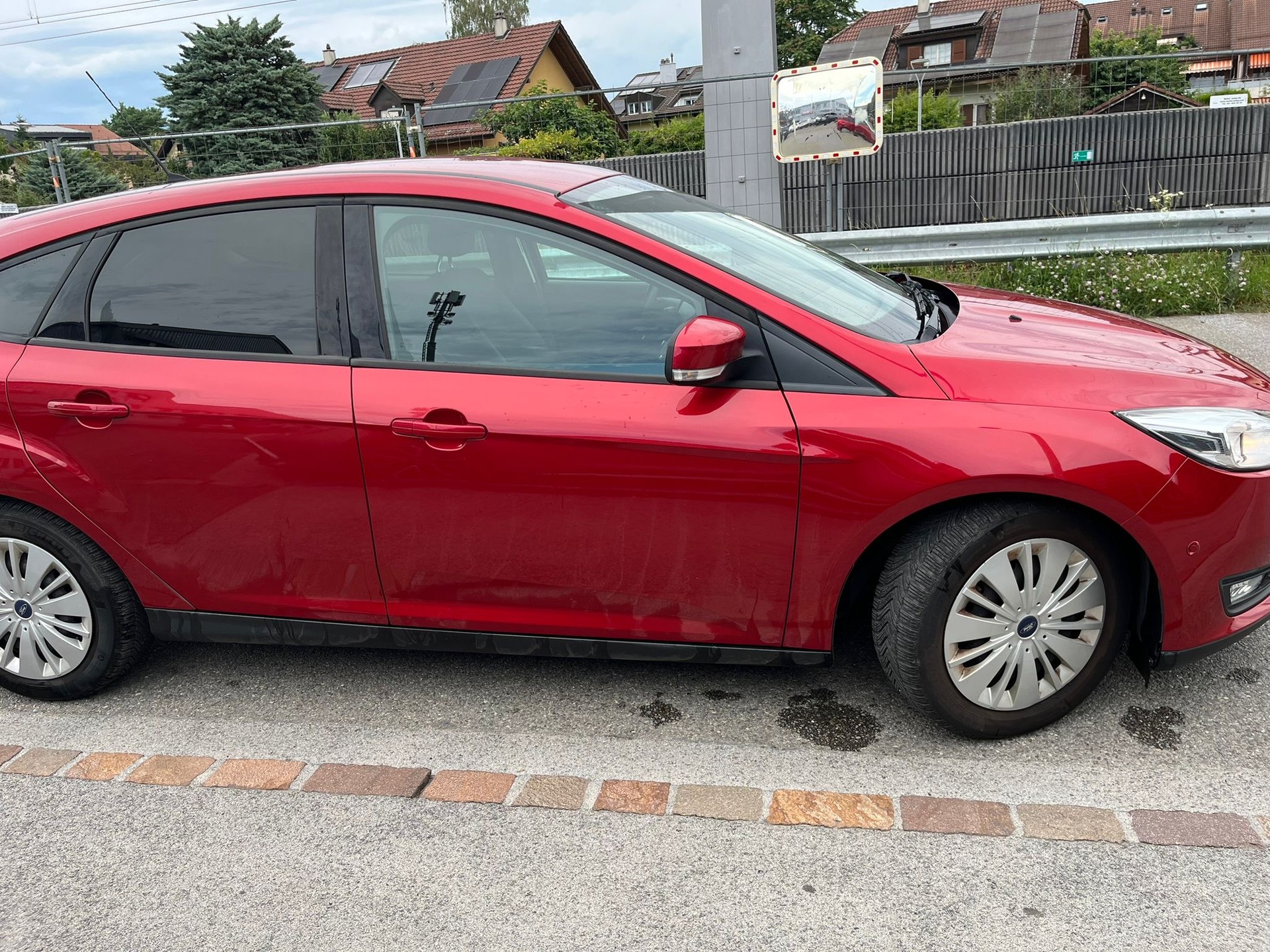 FORD Focus 1.0 SCTi Titanium-showroom-element-1