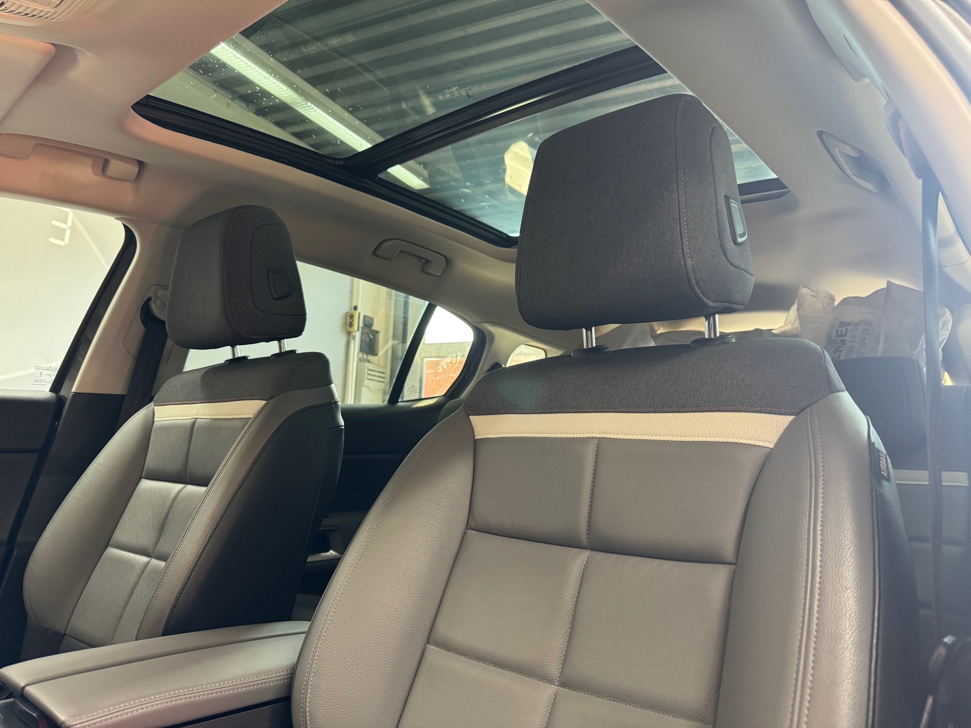 CITROEN C5 Aircross 1.6i Feel EAT8-image-9