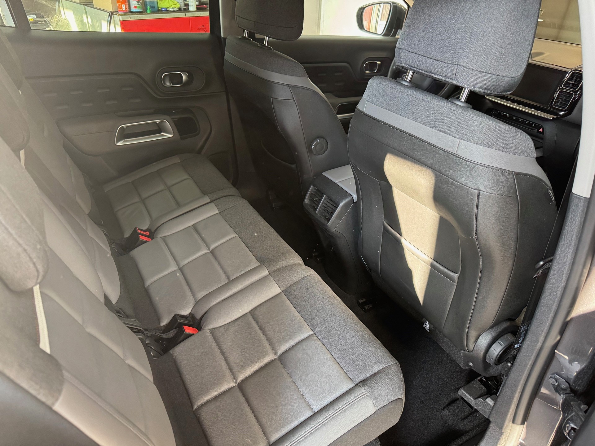 CITROEN C5 Aircross 1.6i Feel EAT8-image-7