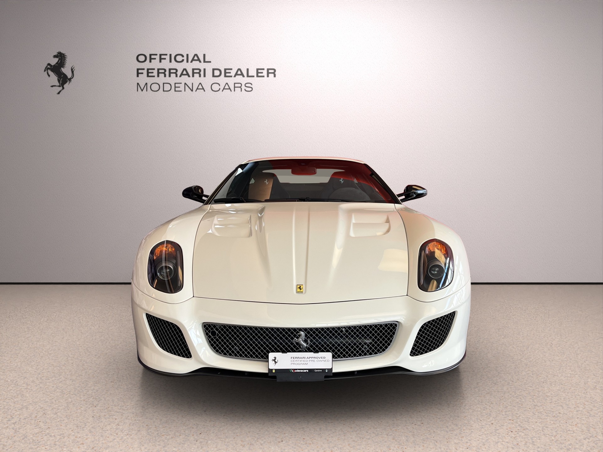FERRARI GTO-showroom-element-1