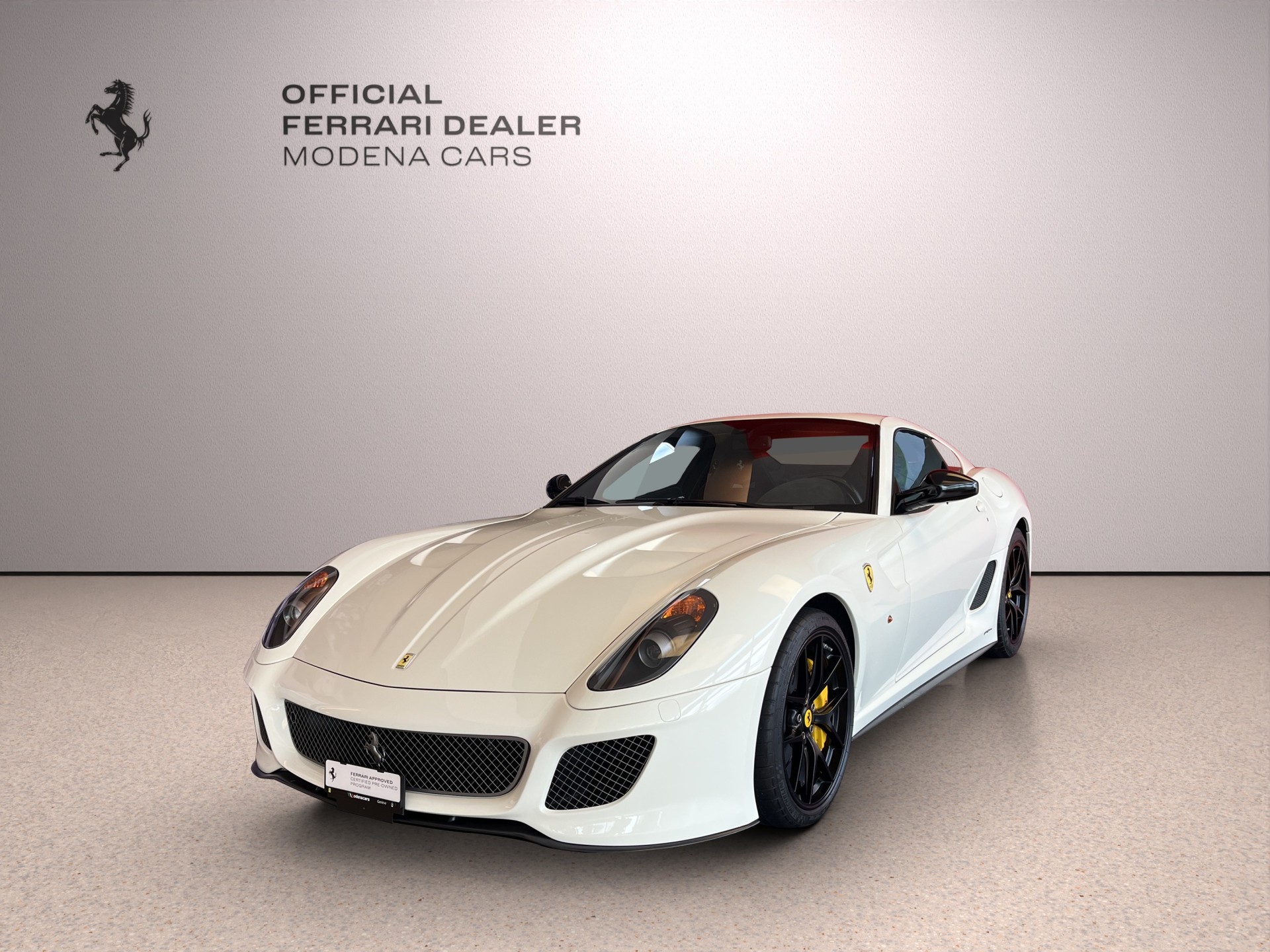 FERRARI GTO-showroom-element-2
