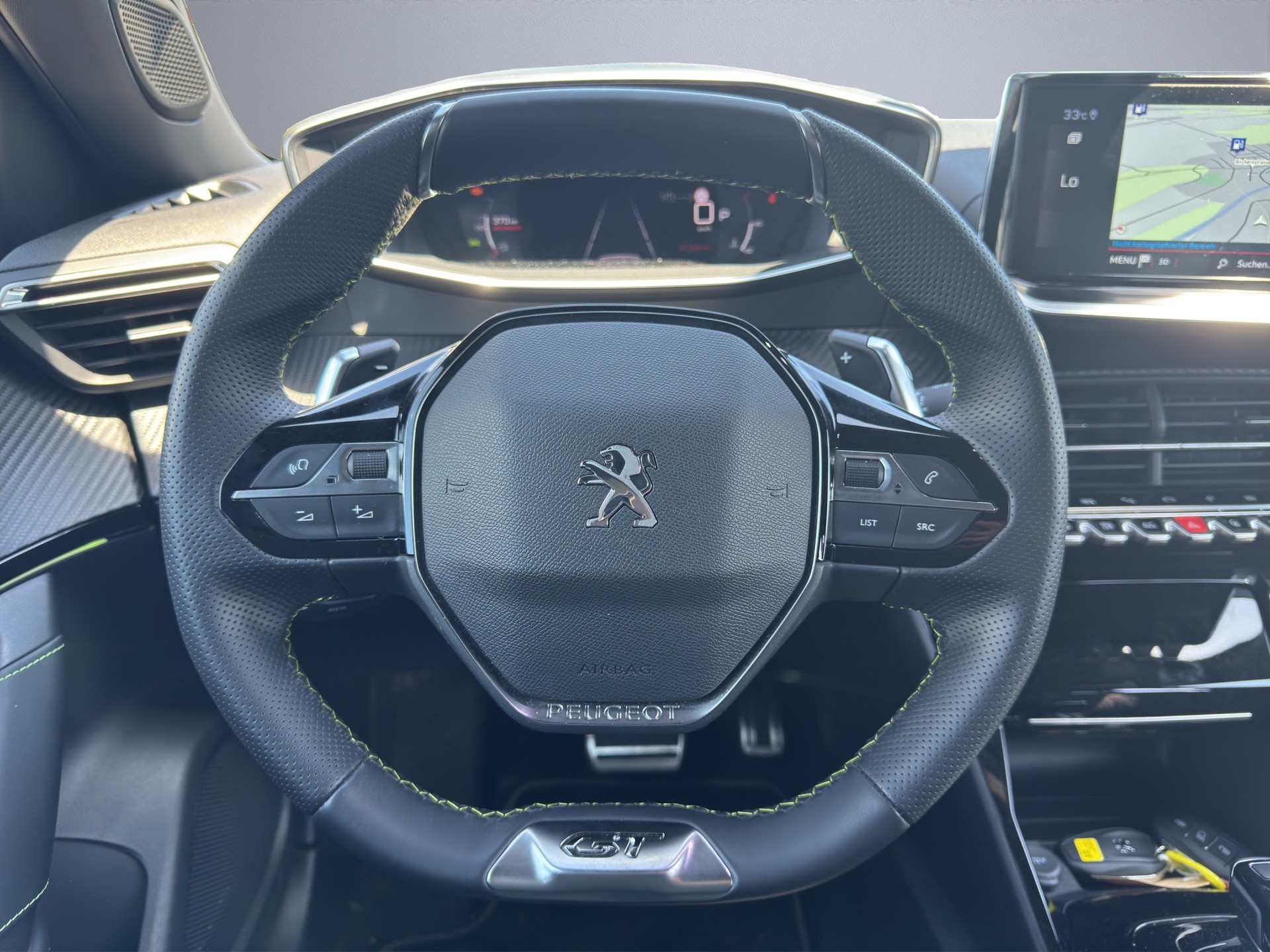 PEUGEOT 2008 1.5 BlueHDi GT EAT8-image-15
