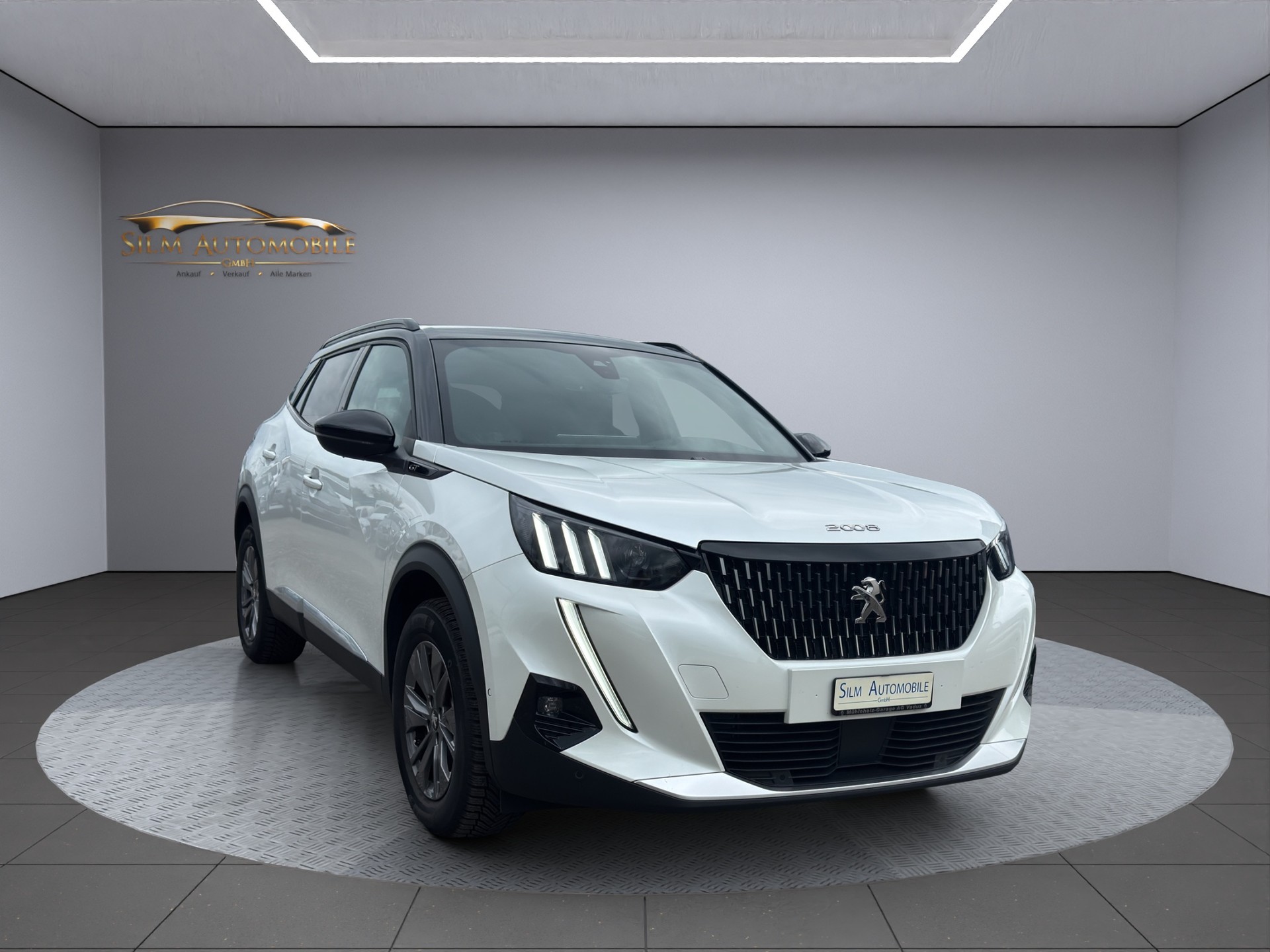 PEUGEOT 2008 1.5 BlueHDi GT EAT8-showroom-element-1