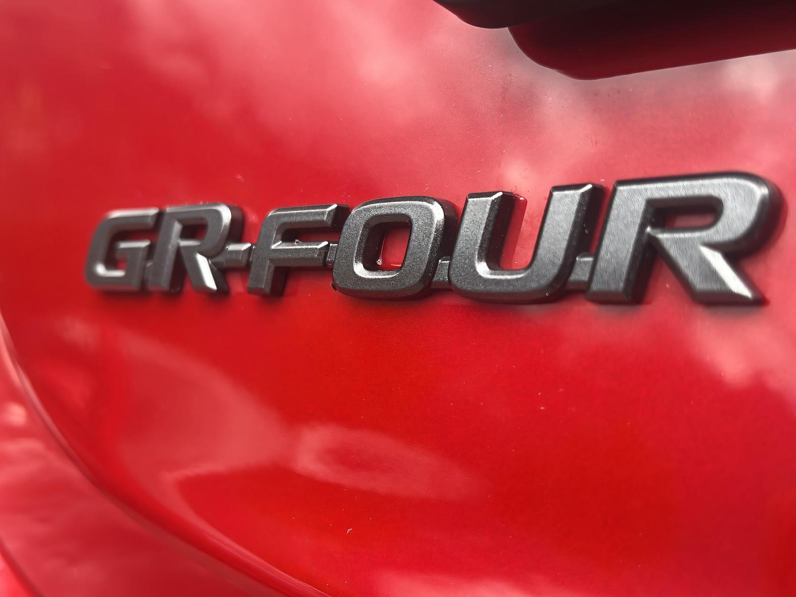 TOYOTA GR Yaris 1.6 Turbo Sport 4x4-image-9