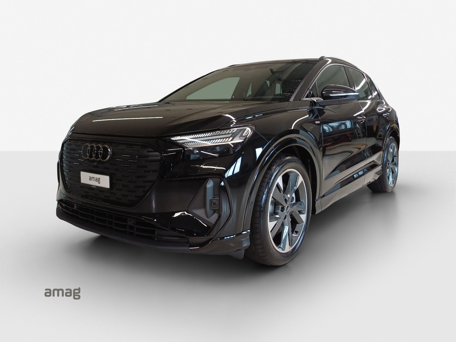 AUDI Q4 e-tron 45 quattro