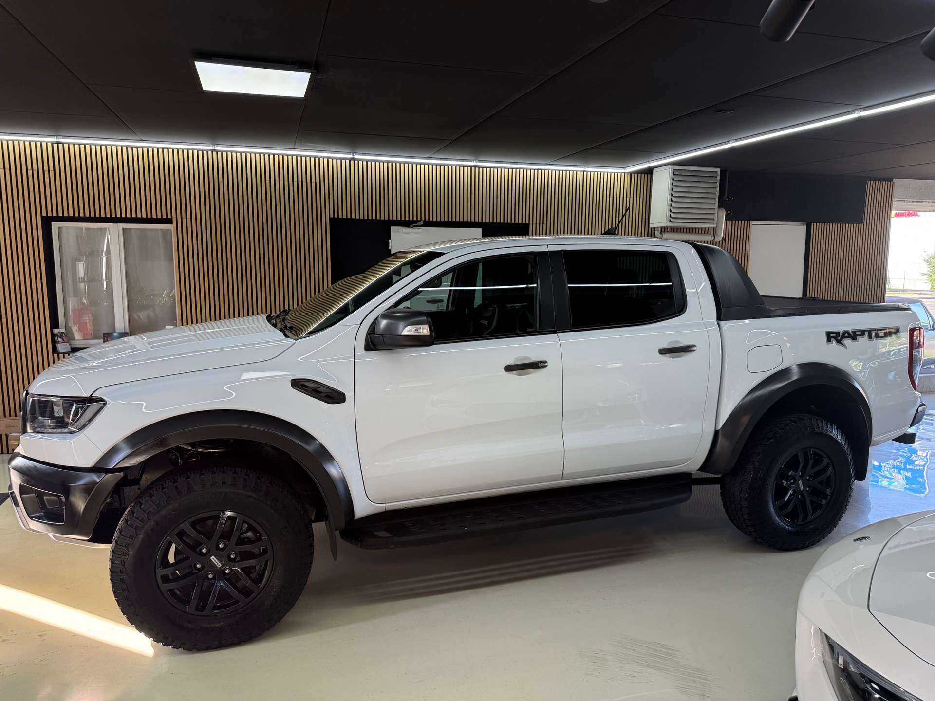 FORD Ranger Raptor Performance 2.0 Eco Blue 4x4 A-showroom-element-1
