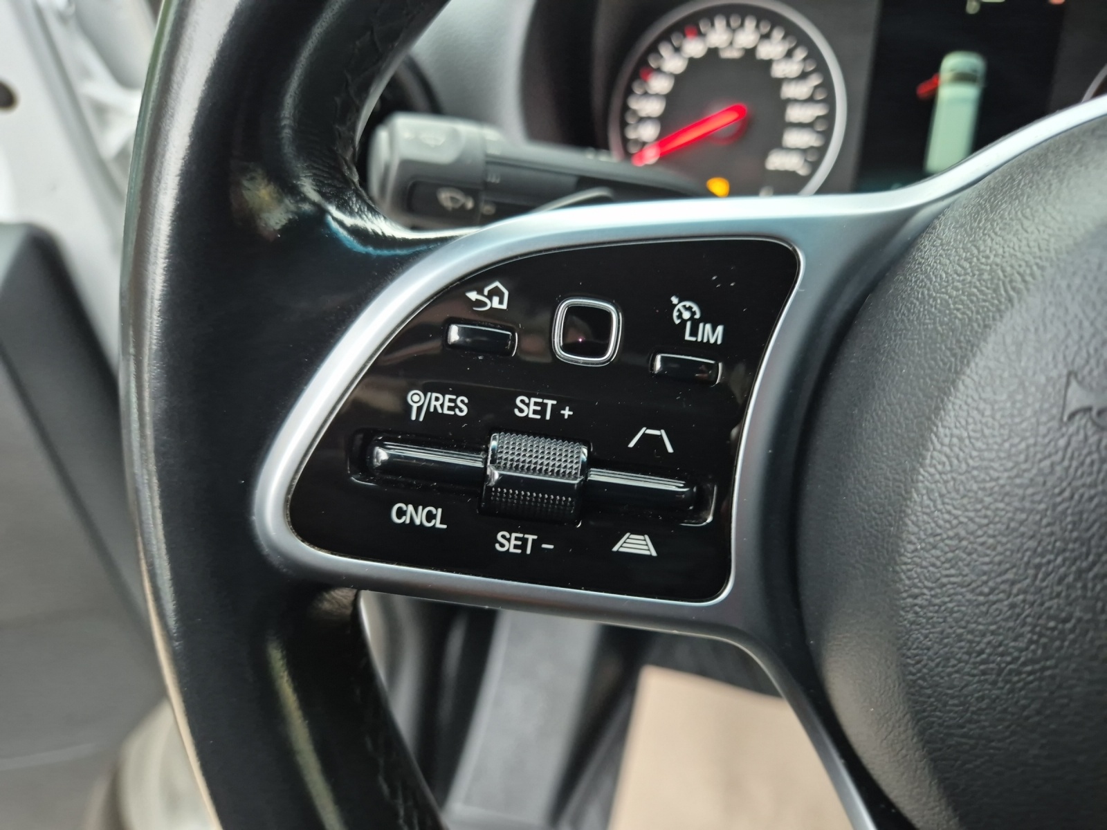 MERCEDES-BENZ Sprinter 316 CDI 3665 mm 7G-TRONIC-image-18