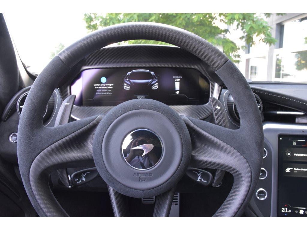 McLAREN 750S Spider Performance 4.0 V8 SSG-image-21