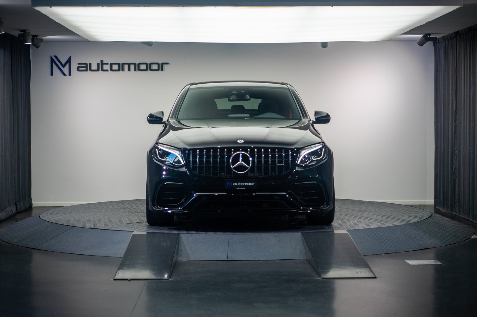 MERCEDES-BENZ GLC 63 AMG 4Matic Coupé *CH-Fahrzeug* *Panorama* *Burmester*-showroom-element-1