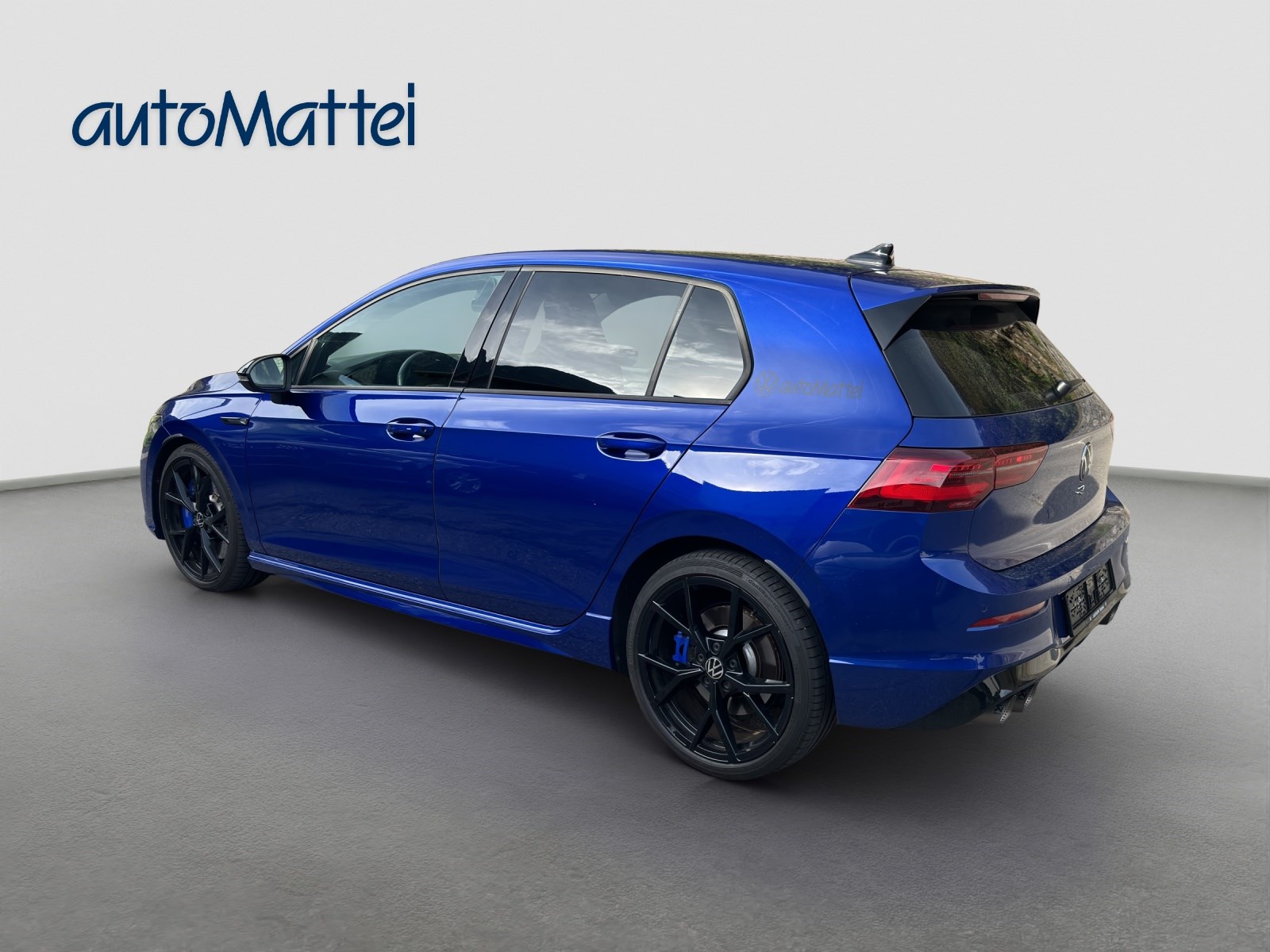VW Golf 2.0 TSI R DSG 4Motion-showroom-element-2