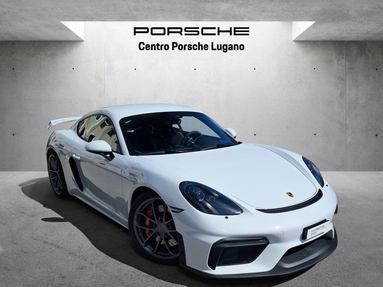 PORSCHE 718 Cayman GT4