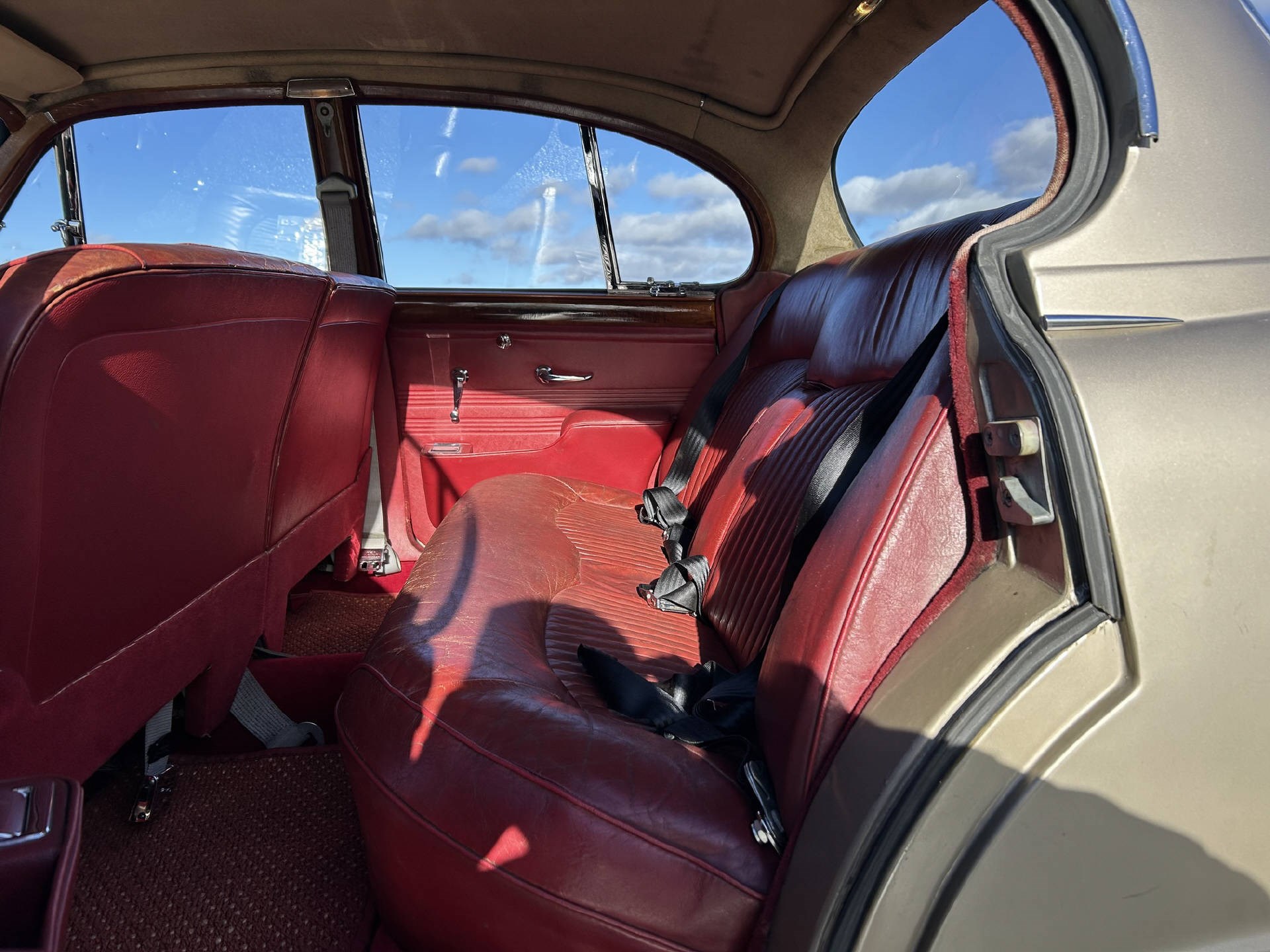 JAGUAR S-TYPE-image-8
