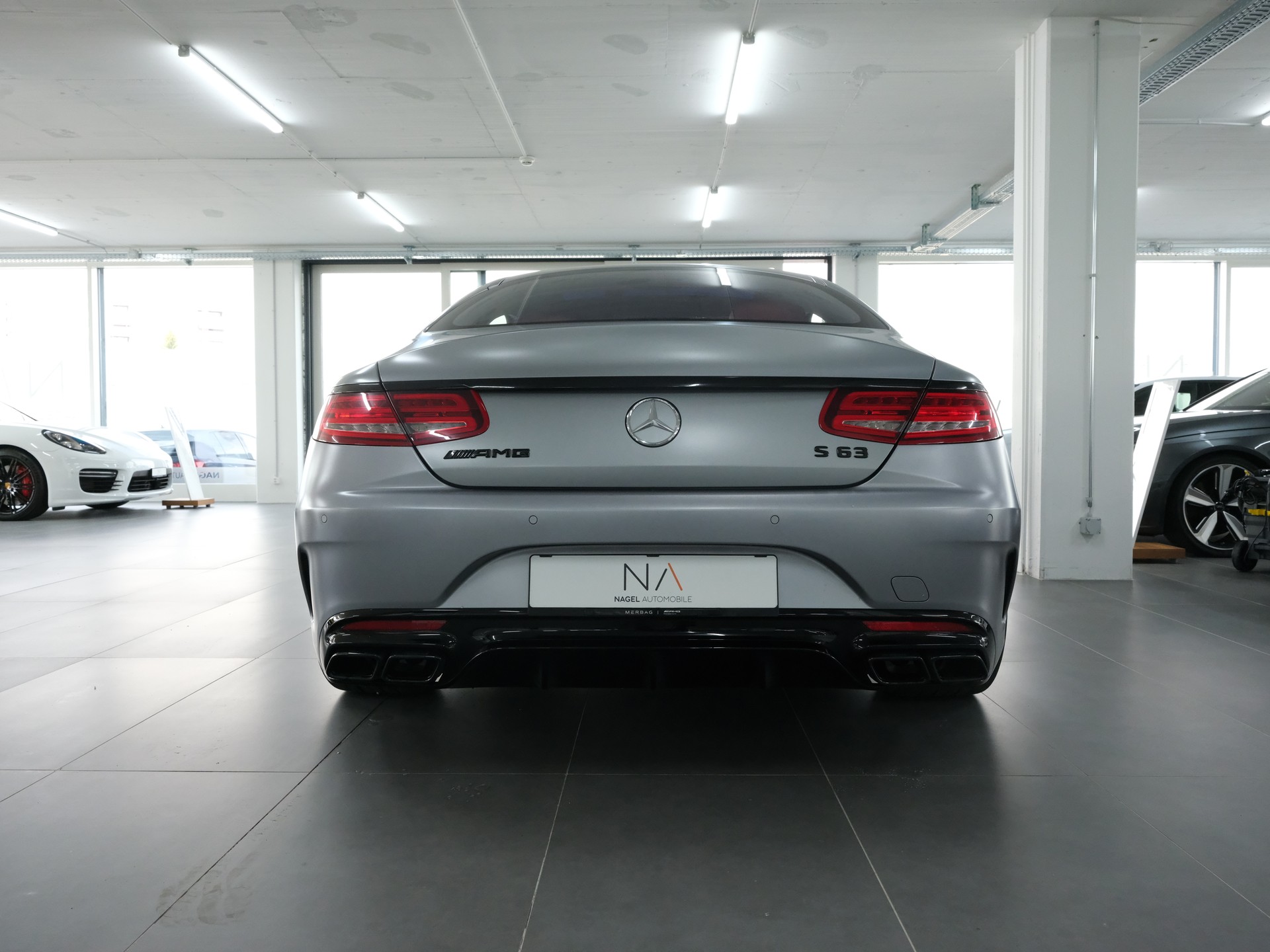 MERCEDES-BENZ S 63 AMG Coupé 4Matic Speedshift MCT-showroom-element-3