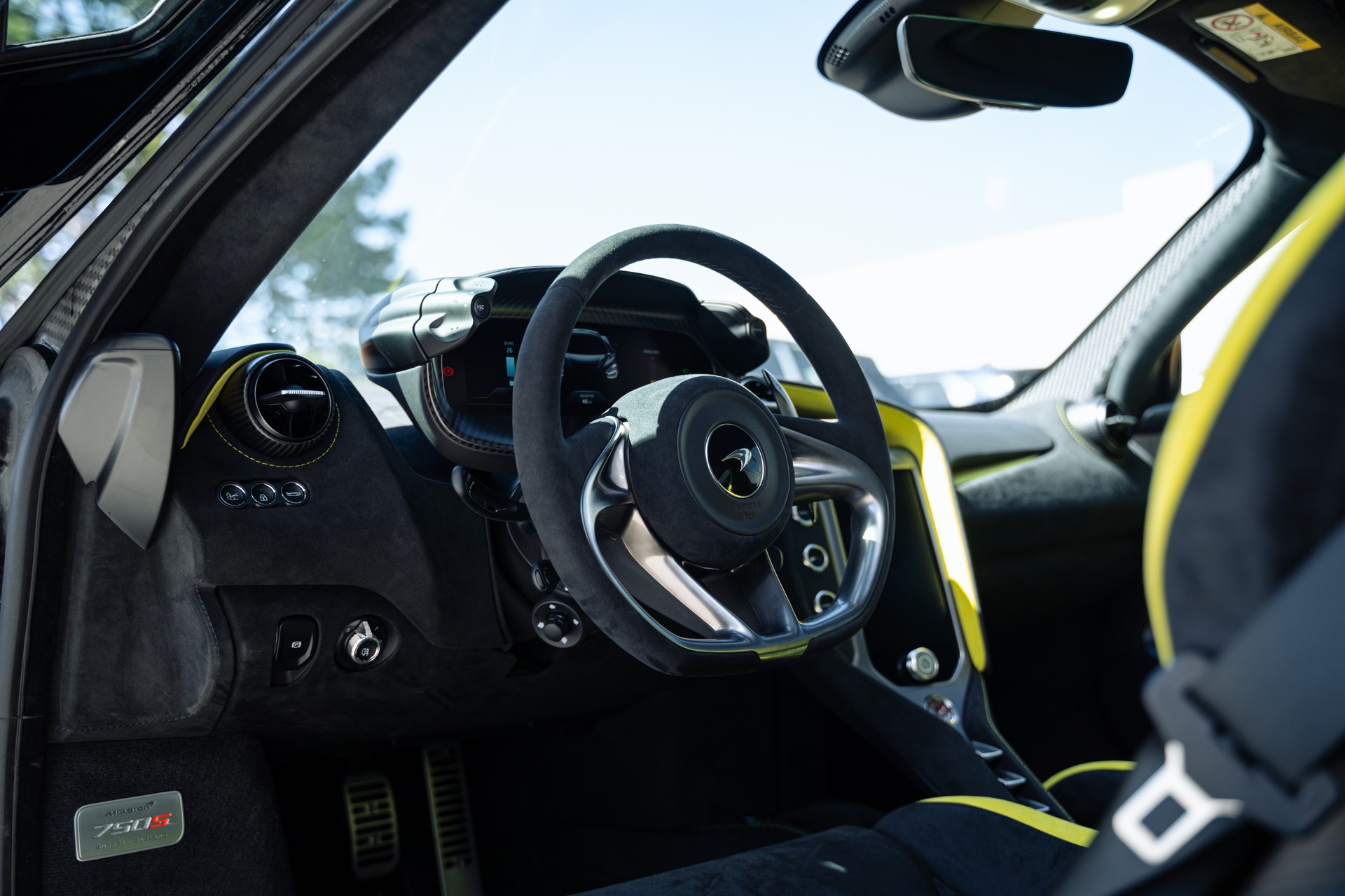 McLAREN 750S Performance-image-6